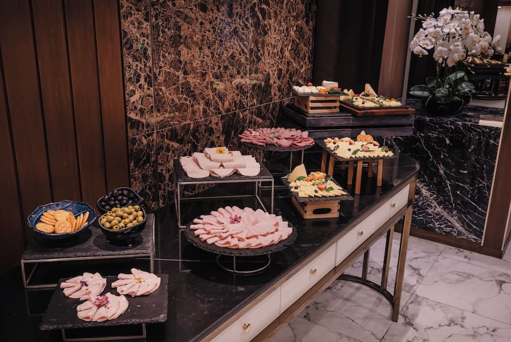 Aira Hotel Bangkok — 20