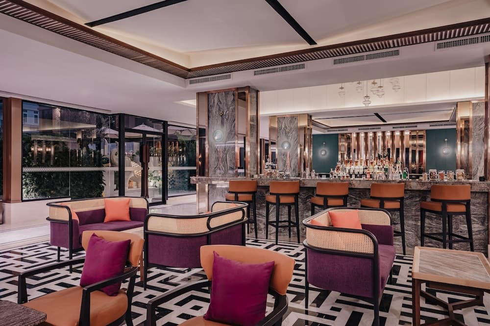 Hotel Bangkok — 4