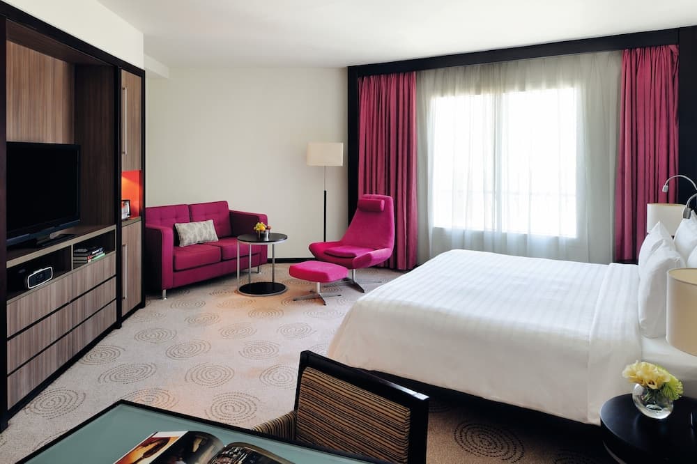 Avani Deira Dubai Hotel — 10