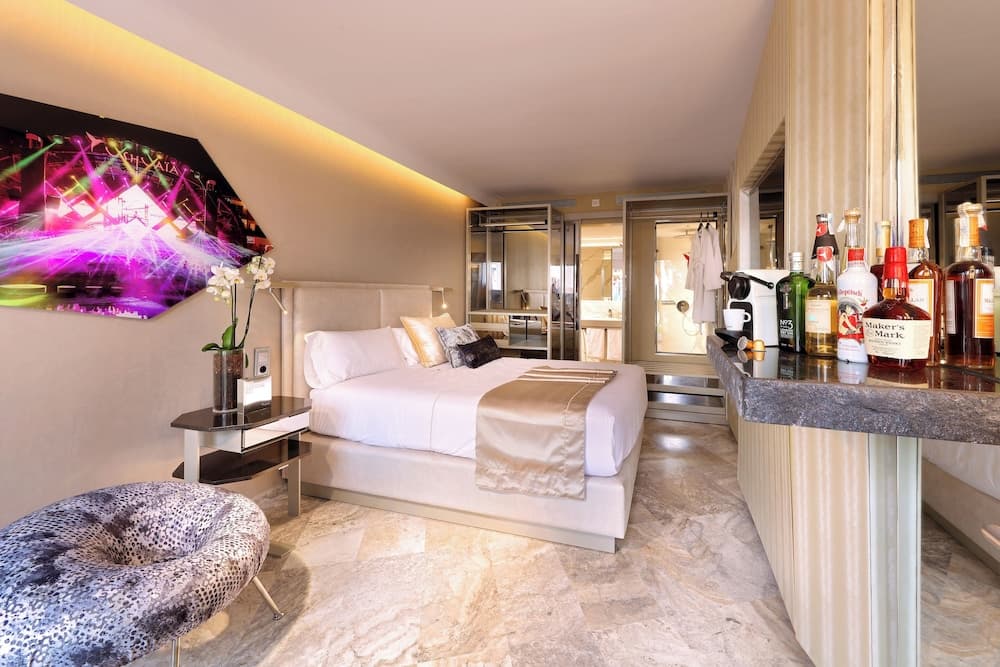 Ushuaïa Ibiza Beach Hotel - Solo Adultos - Entrada al Club Incluida — 7