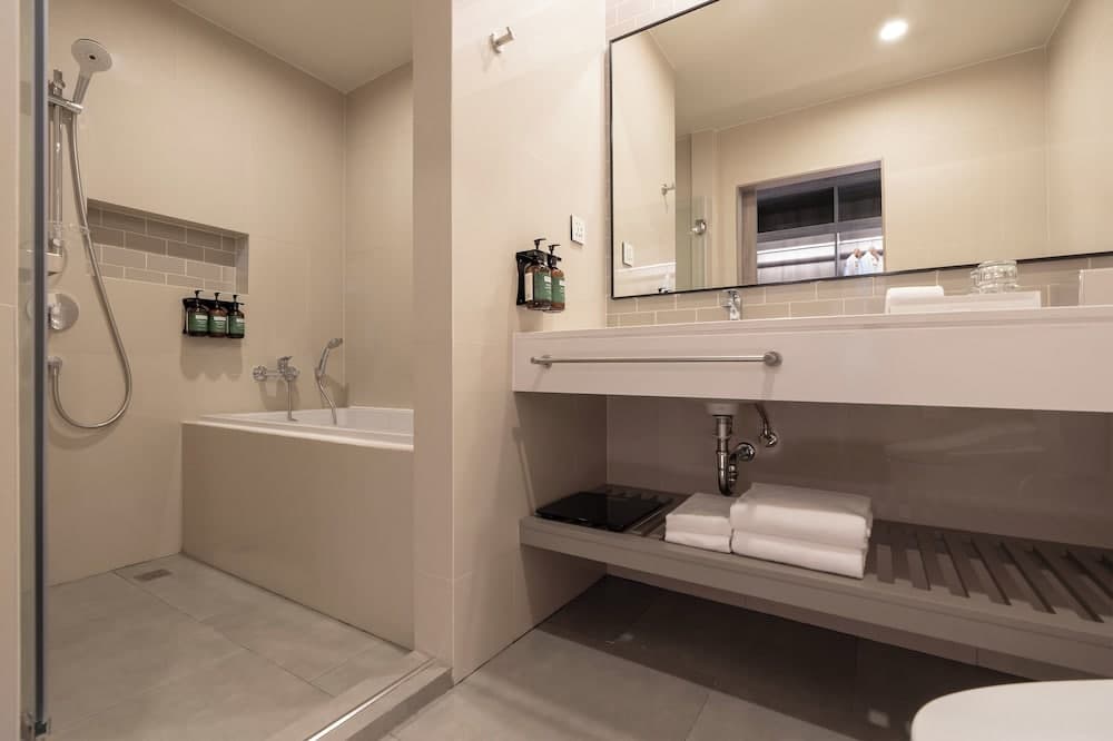 Staybridge Suites Bangkok Sukhumvit by IHG — 8