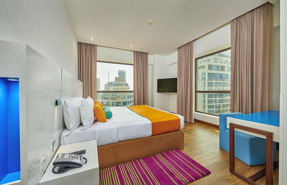 Ramada Hotel and Suites by Wyndham Dubai JBR — 24