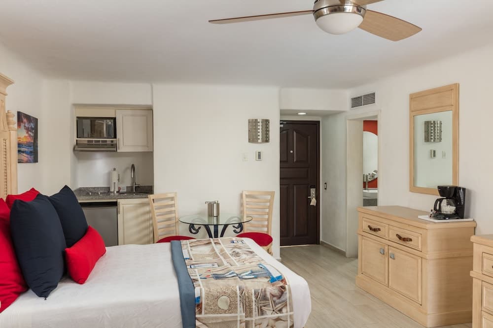 Marina Fiesta Resort & Spa — 23