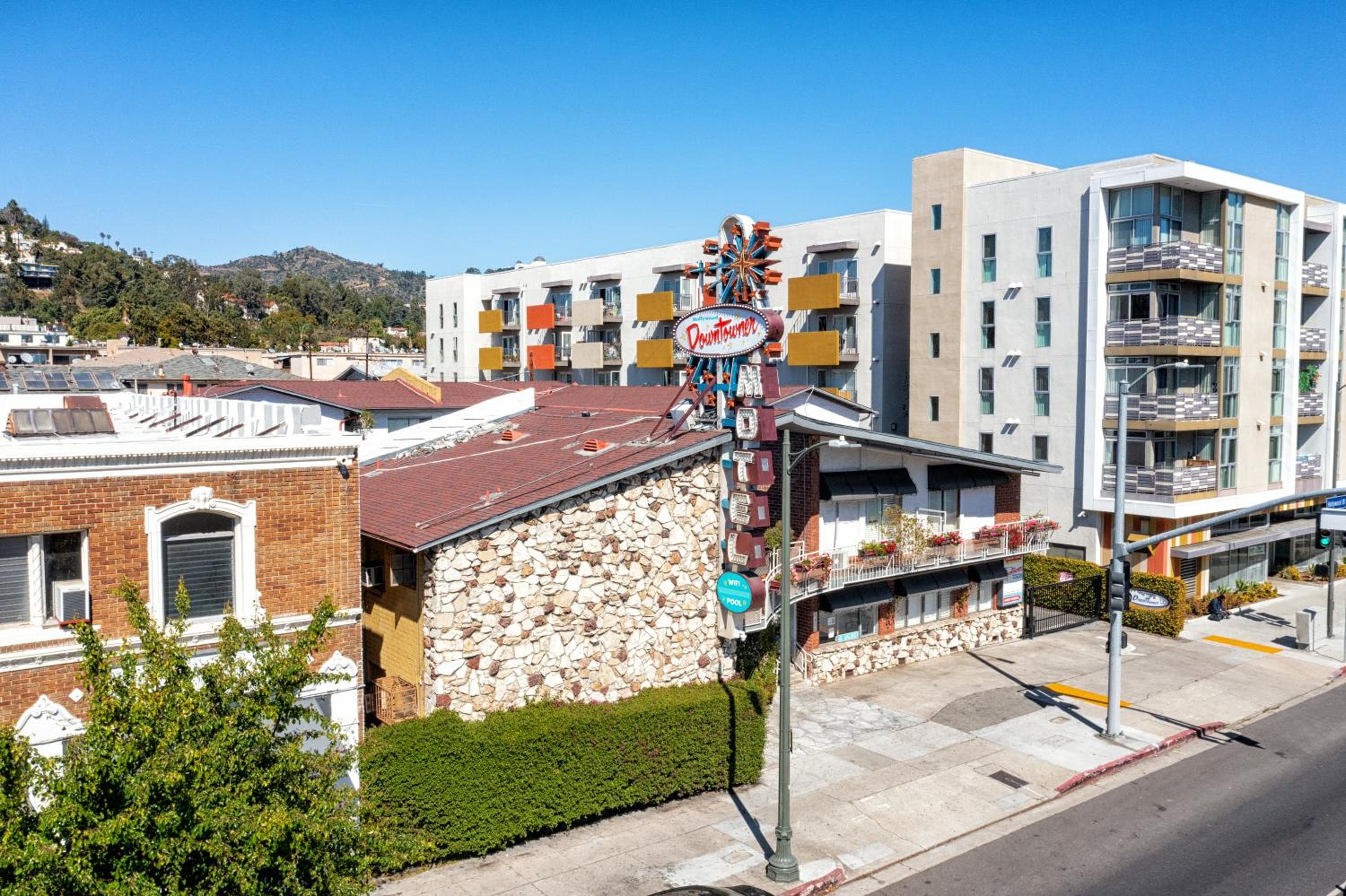 Hollywood Downtowner Inn — 1
