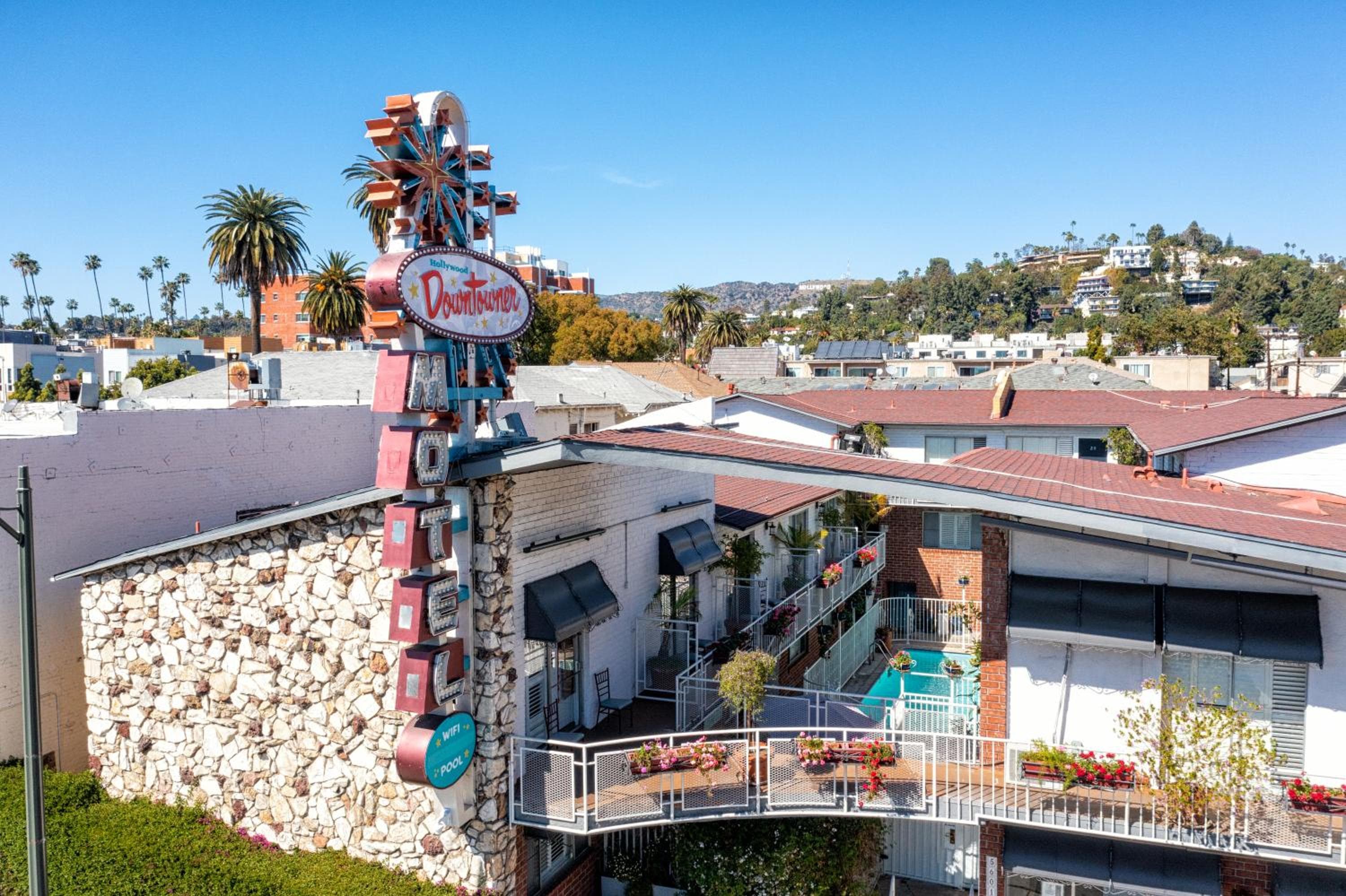 Hollywood Downtowner Inn — 2