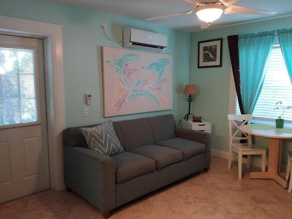 Tampa Bay beautiful apartment and private jacuzzi — 13