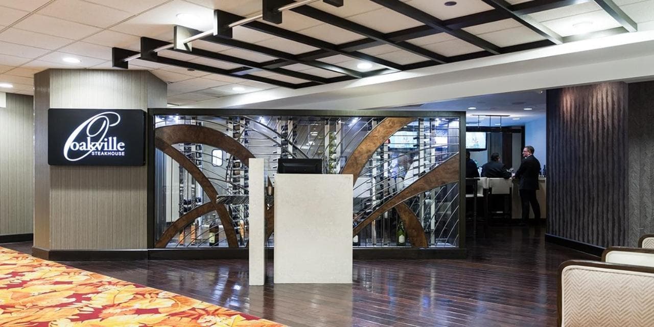 Tropicana Las Vegas a DoubleTree by Hilton Resort & Casino - Free Parking — 3