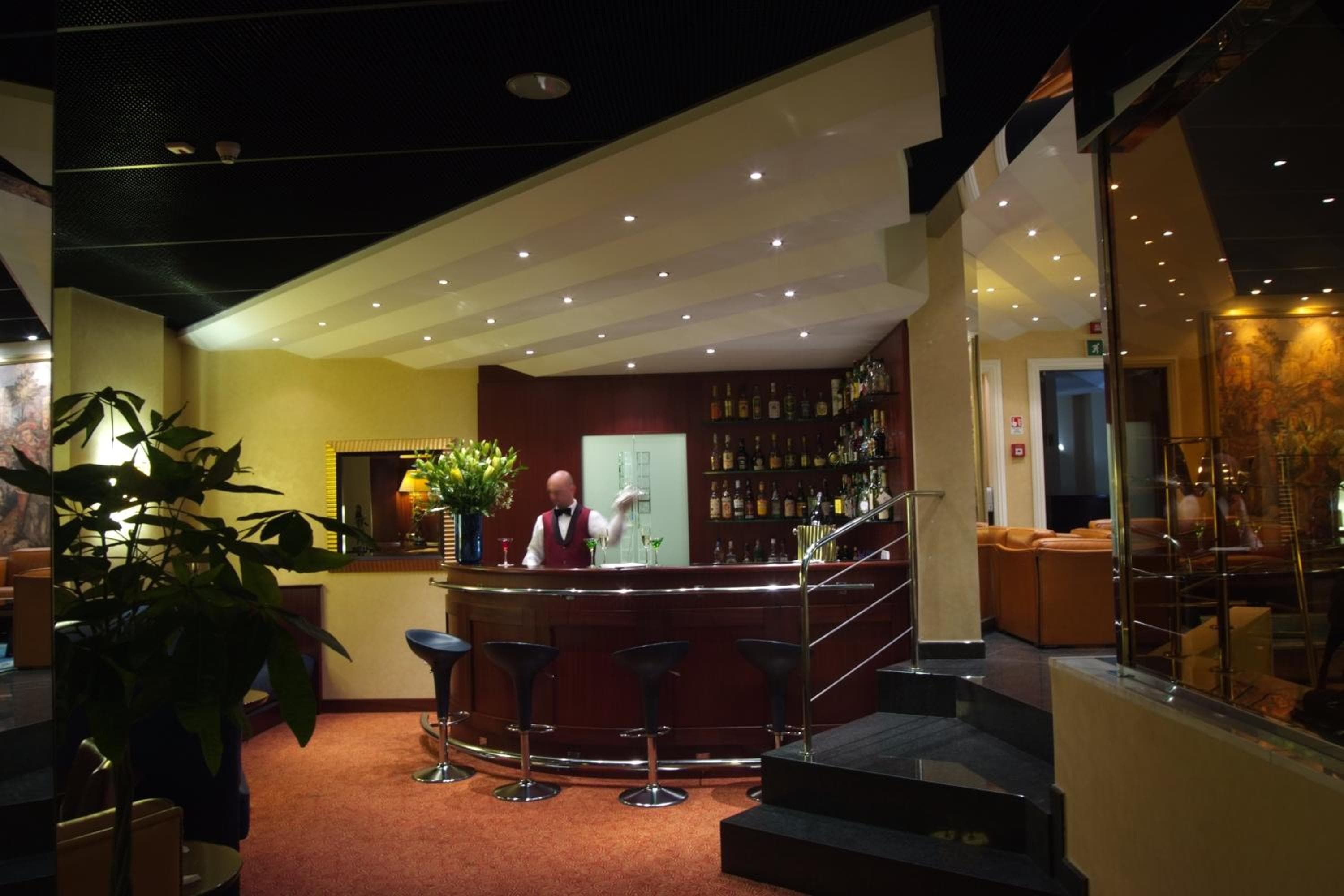 Hotel D'Este — 4
