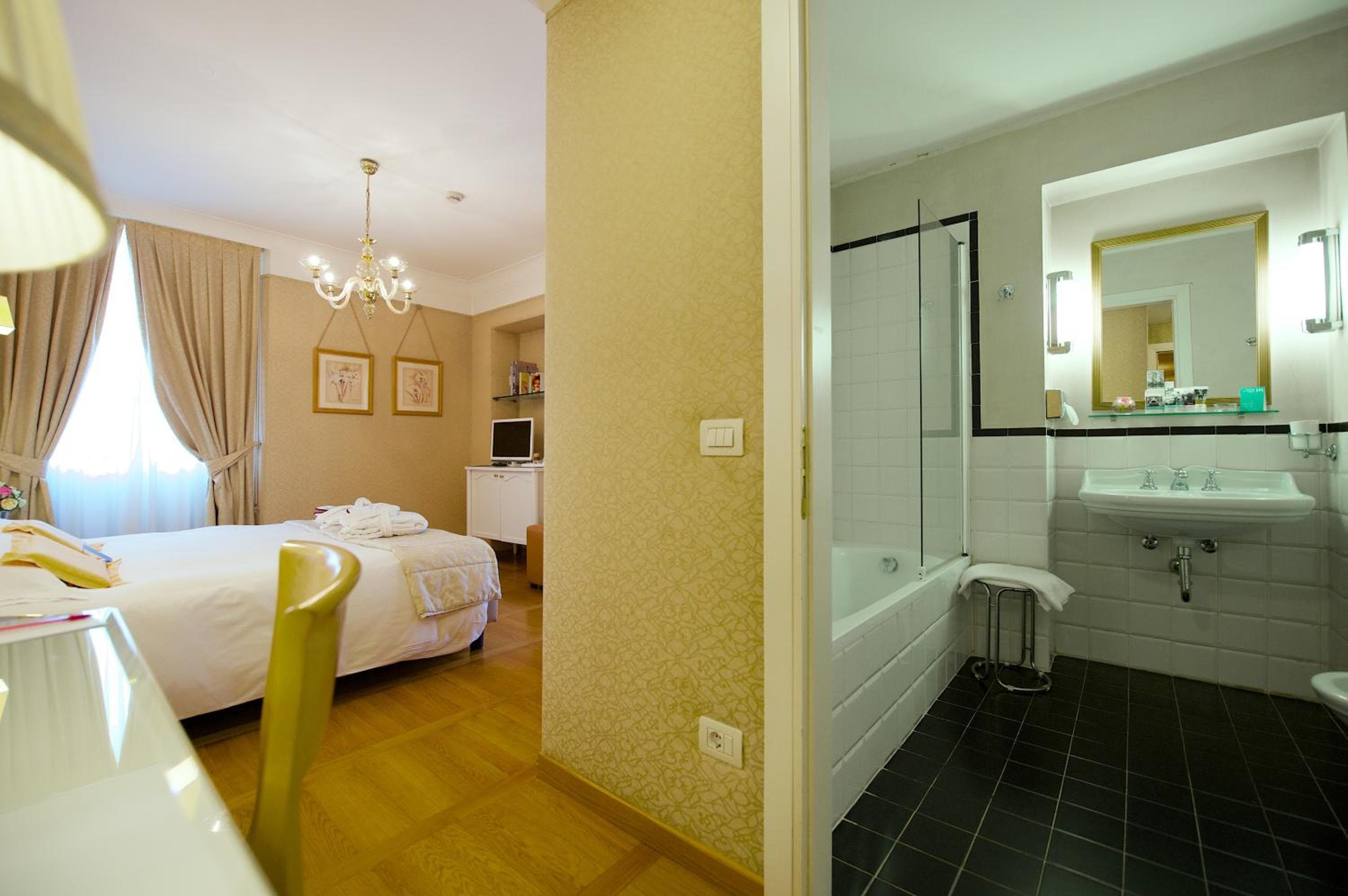 Hotel Mercure Milano Centro — 25