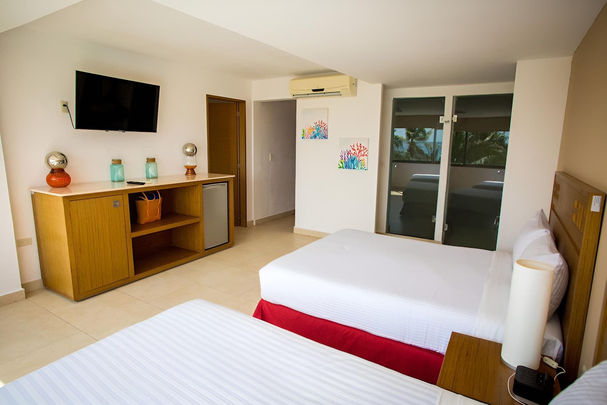 Le Reve Beachfront Hotel — 17