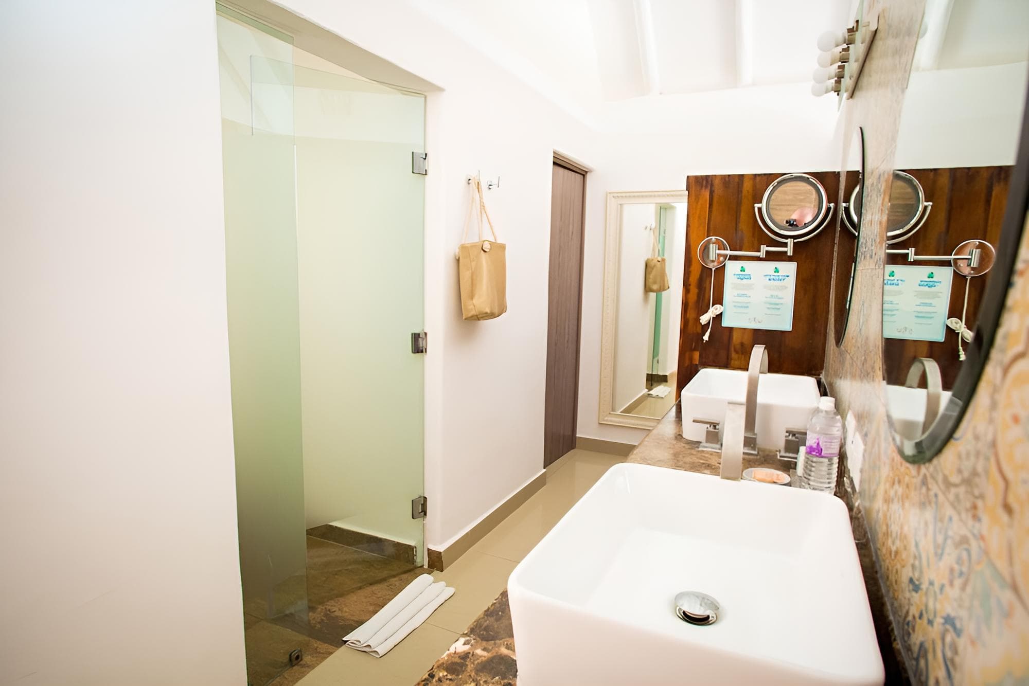 Le Reve Beachfront Hotel — 24