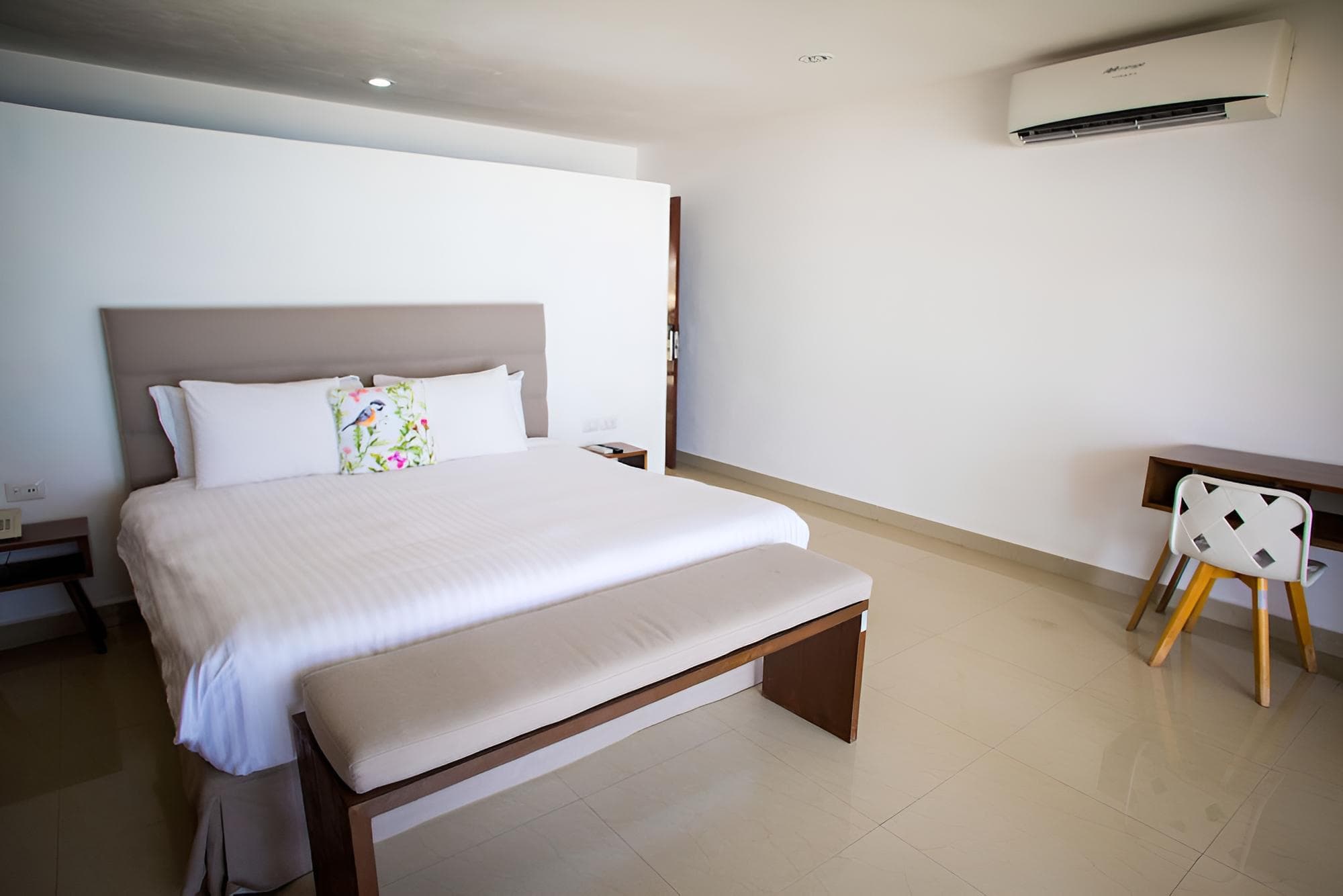 Le Reve Beachfront Hotel — 6