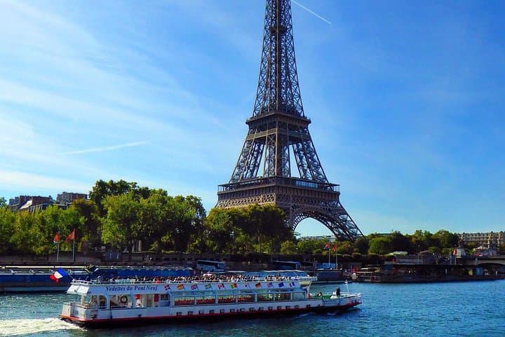 Geführte Sightseeing-Bootsfahrt auf der Seine in Paris mit „Vedettes du Pont Neuf“