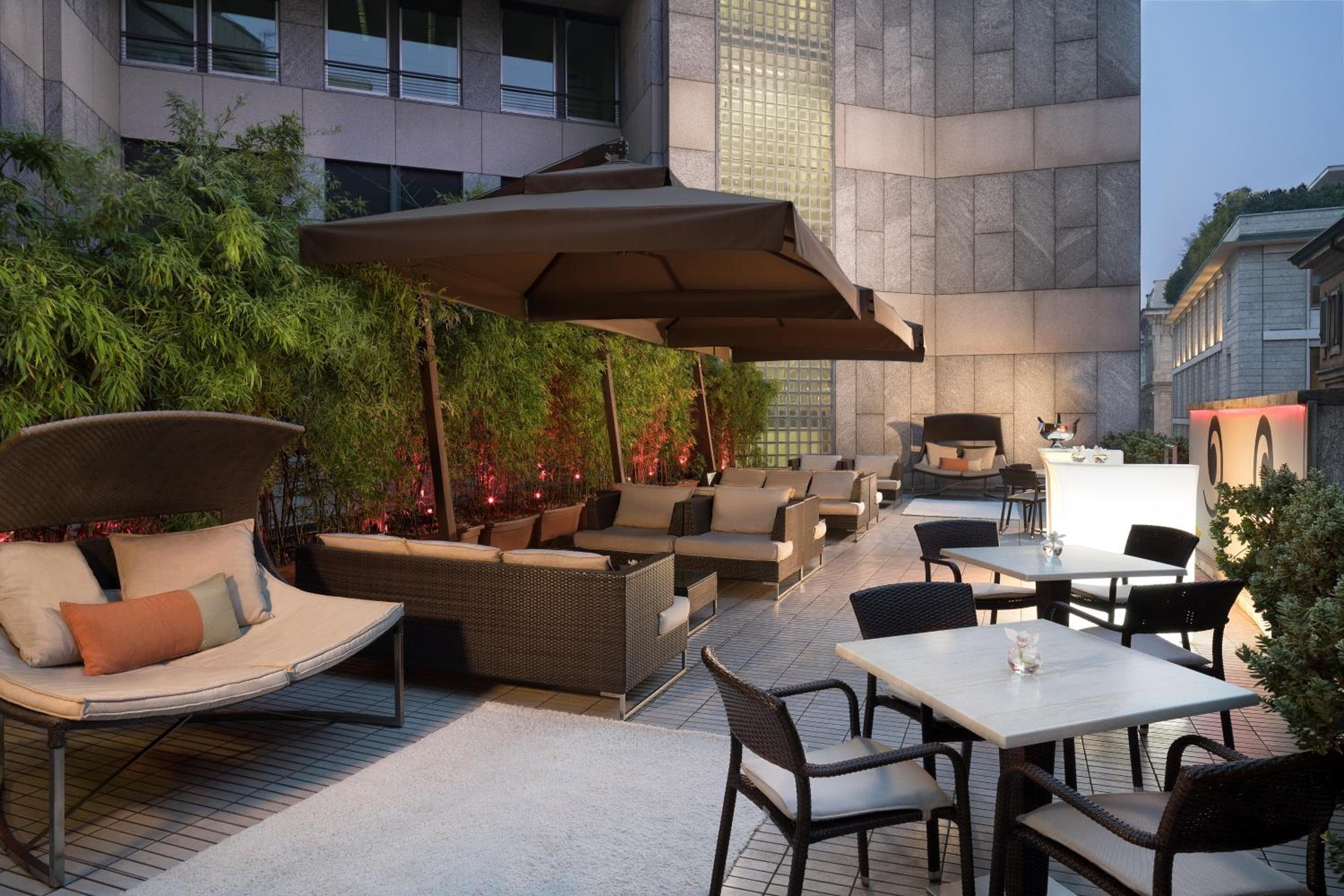 Sina The Gray --> Hotel Sina The Gray — 18