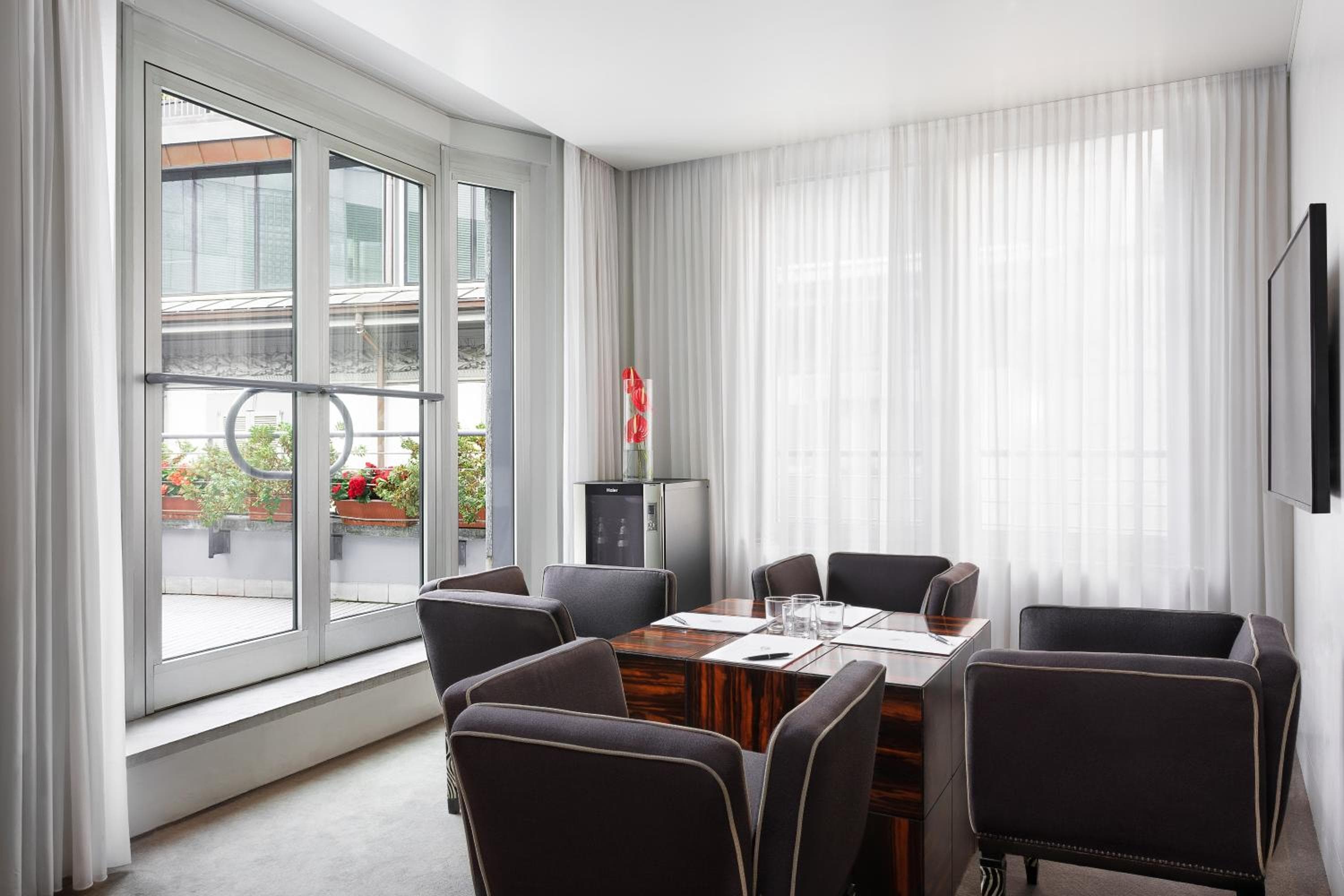 Sina The Gray --> Hotel Sina The Gray — 23