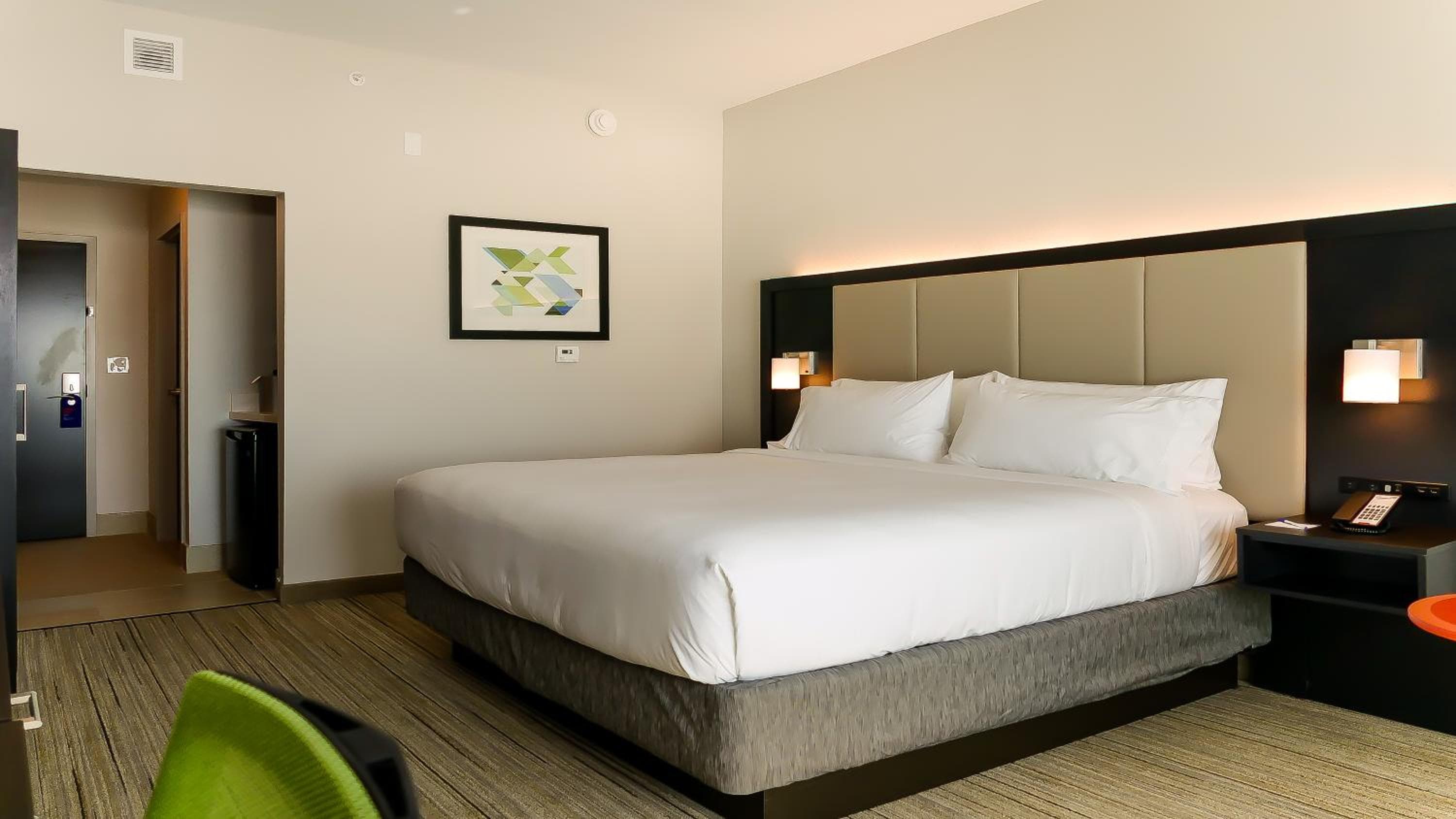 Holiday Inn Express & Suites - Tampa East - Ybor City, un hotel IHG — 4