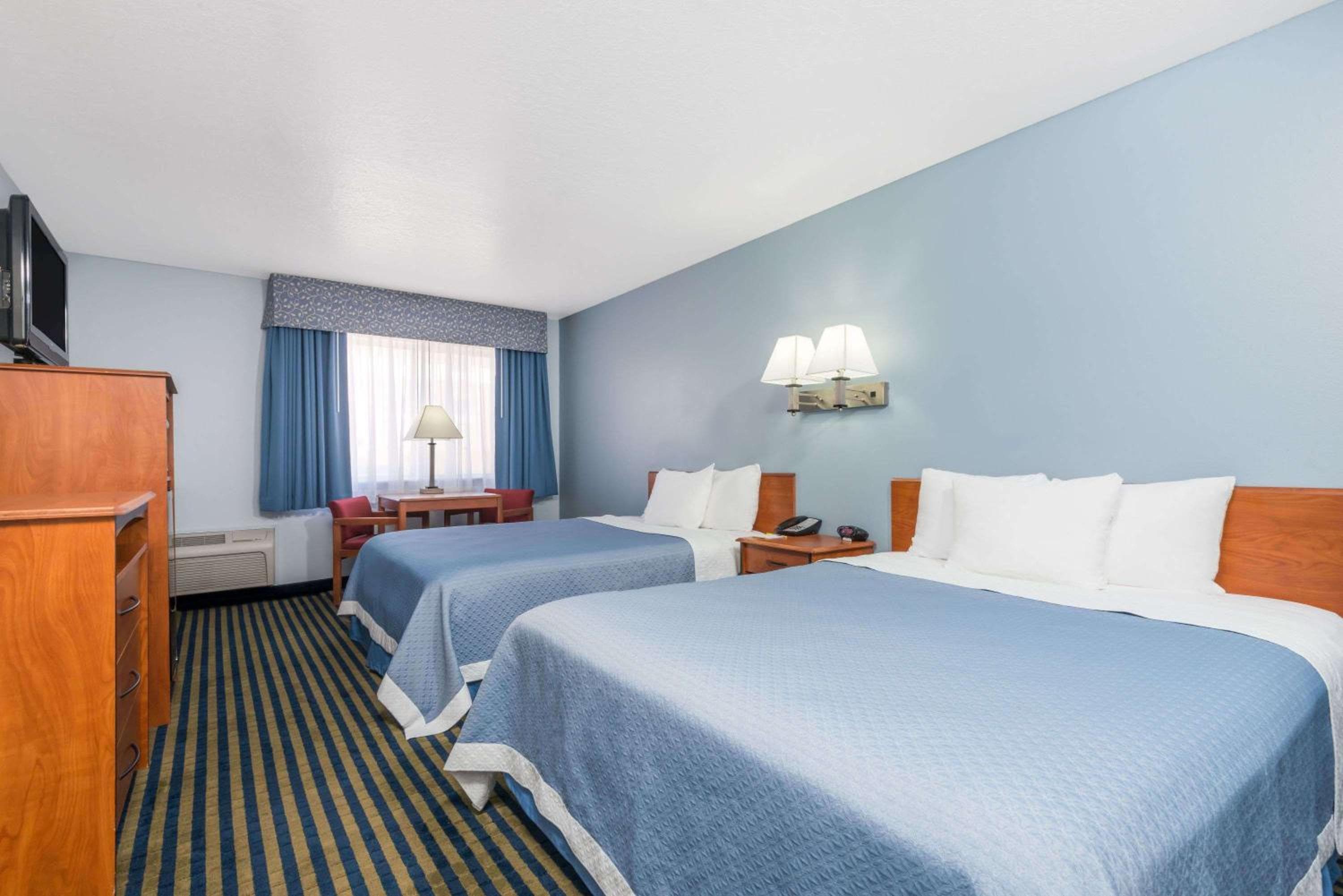 Days Inn by Wyndham Las Vegas — 9