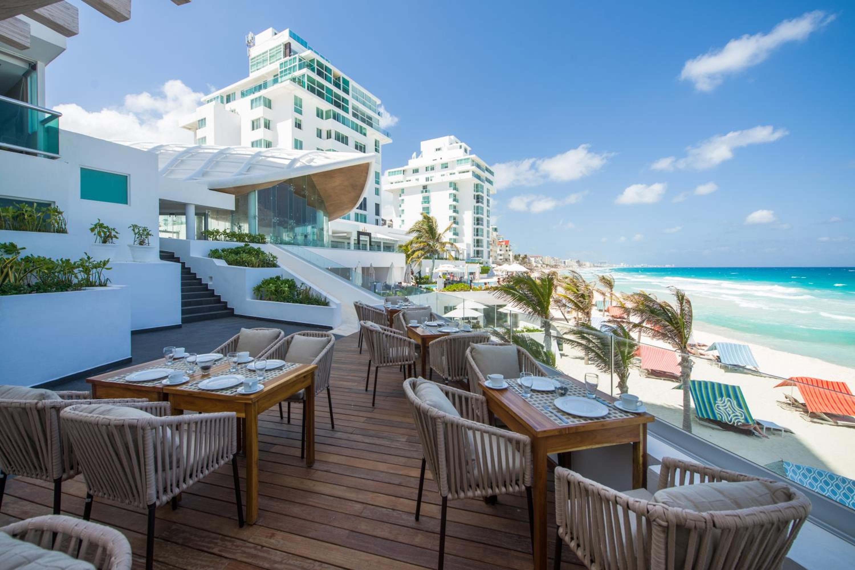 Oleo Cancun Playa All Inclusive Resort — 9