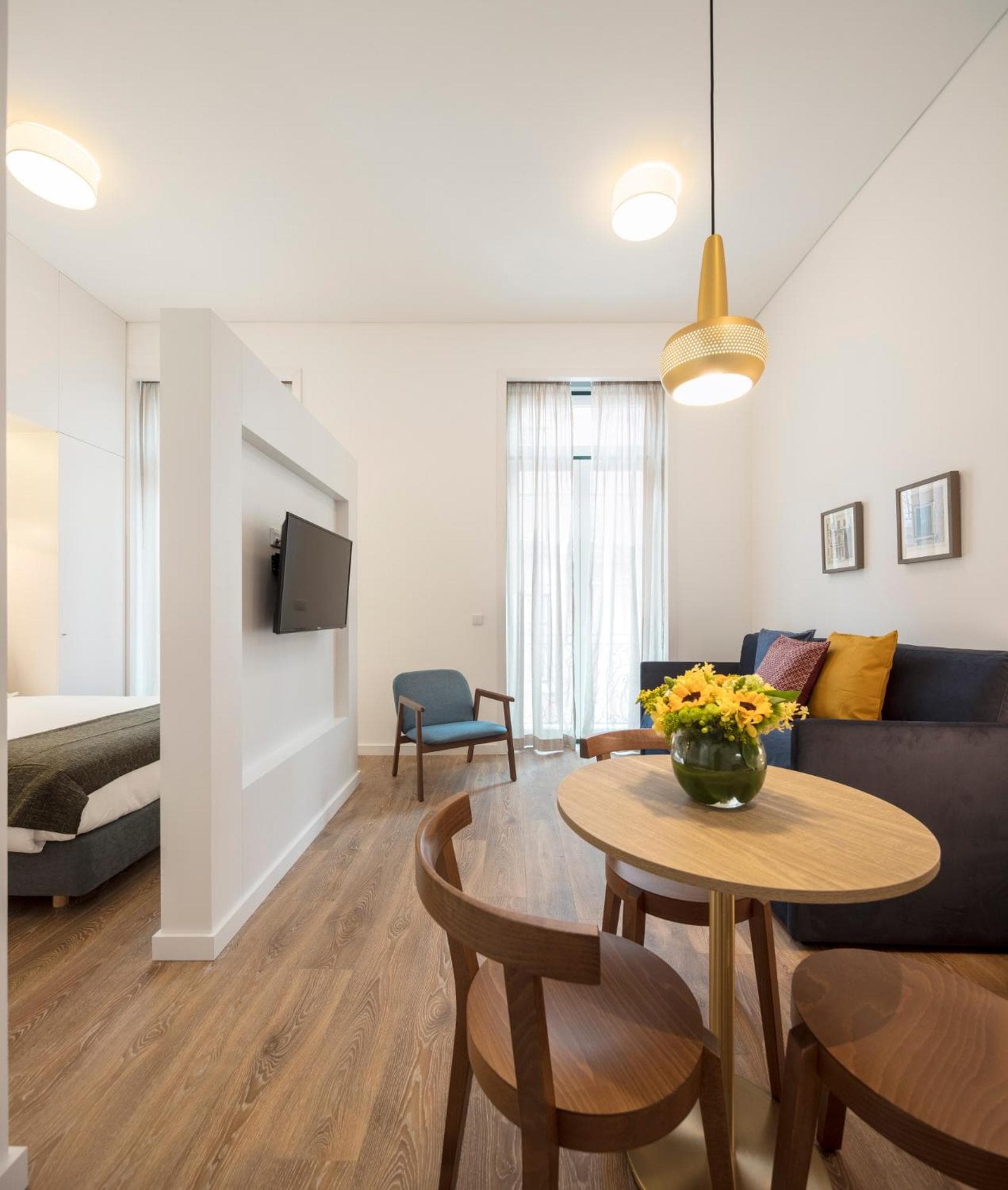 LSA Chiado Emenda by Numa — 24
