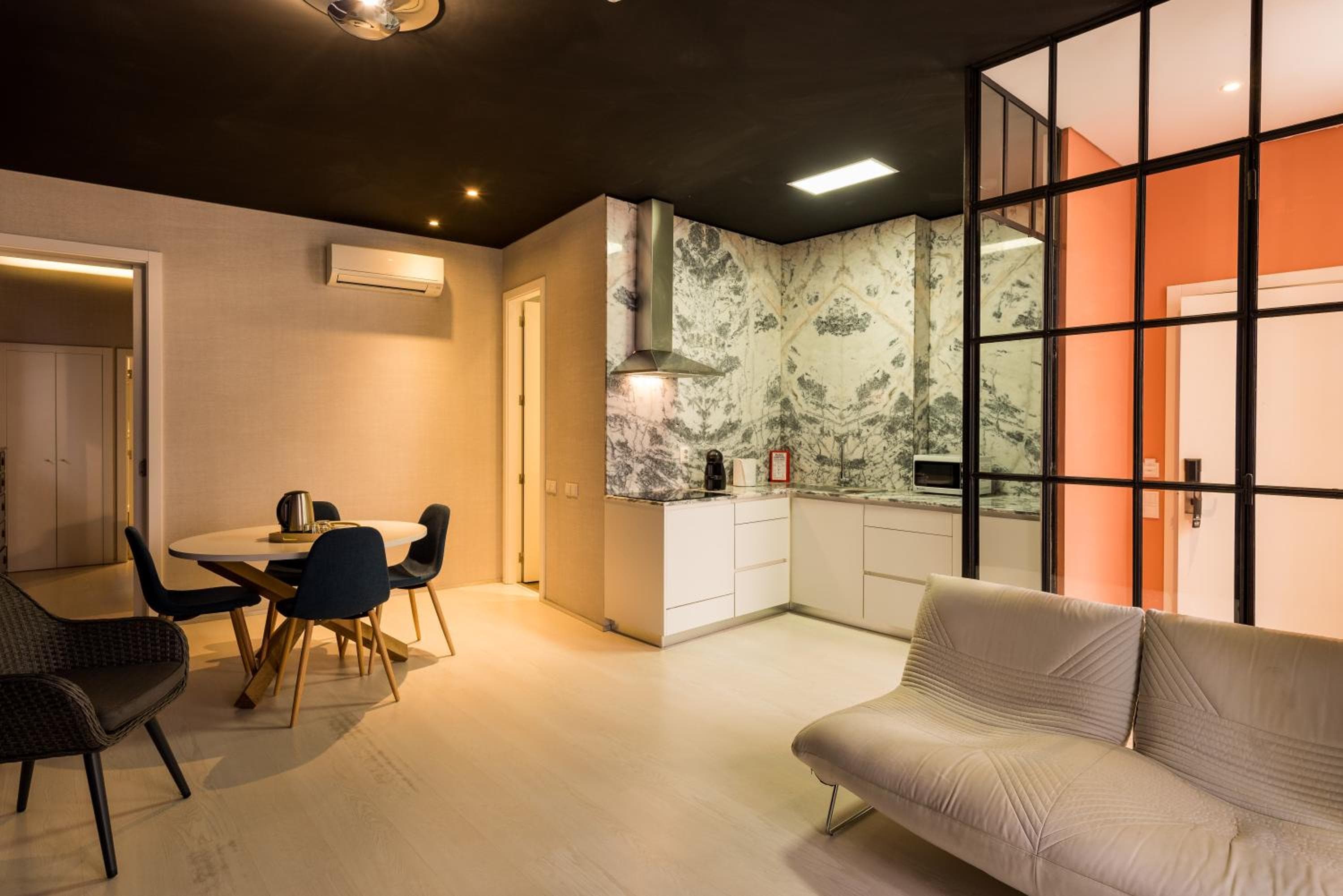 Alfama - Lisbon Lounge Suites — 21