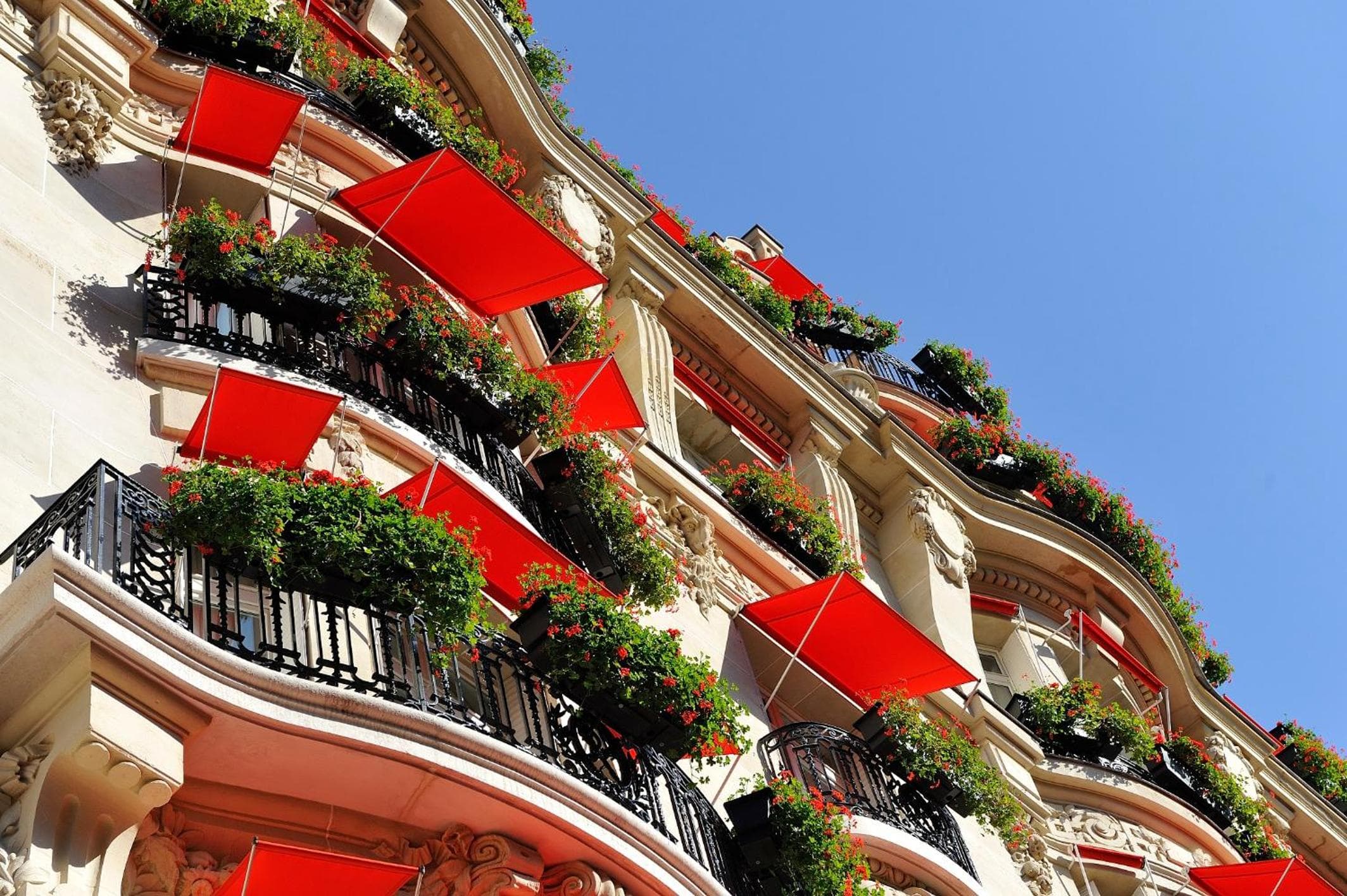 Hotel Plaza Athénée - Dorchester Collection — 24