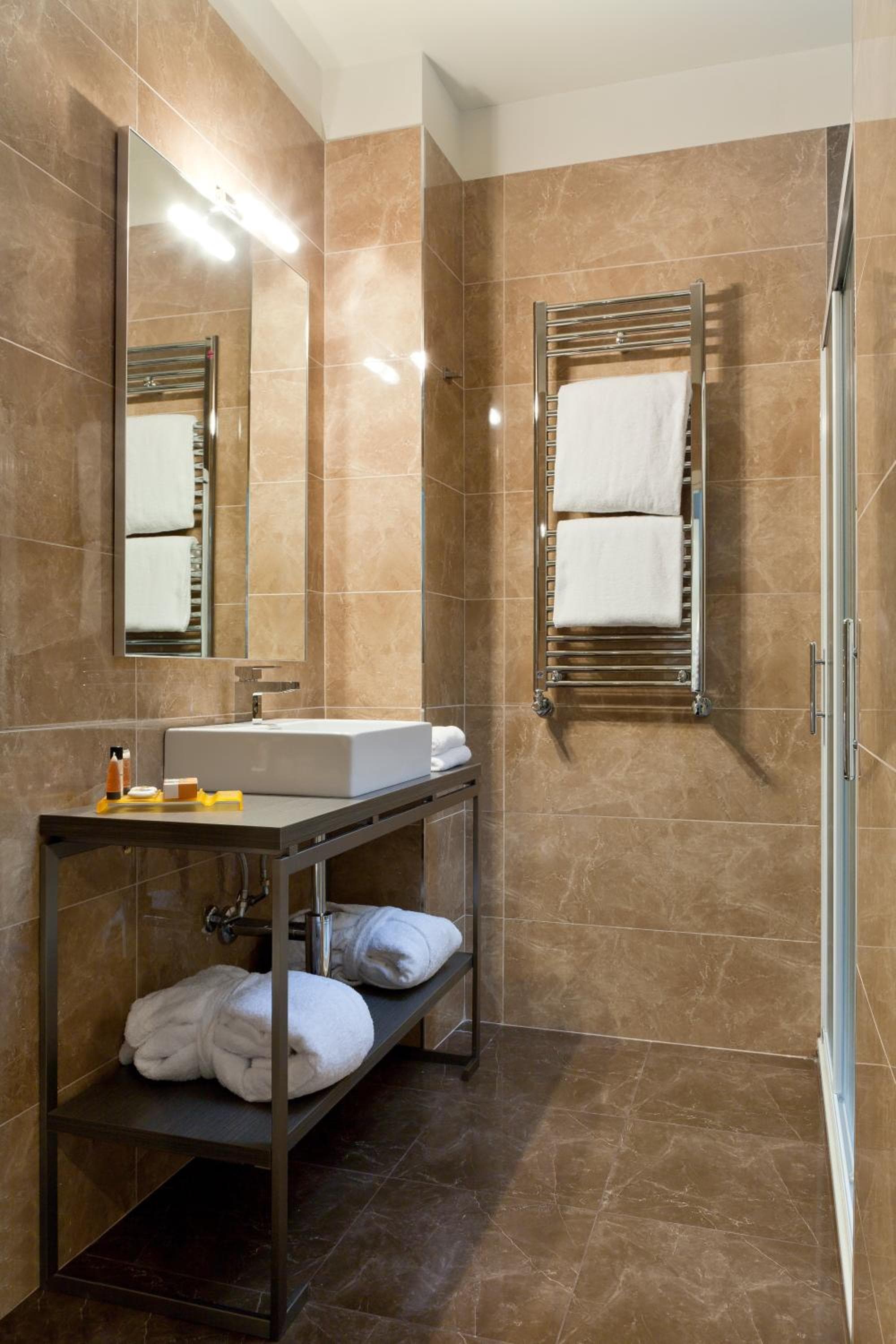 Hotel Mozart — 14