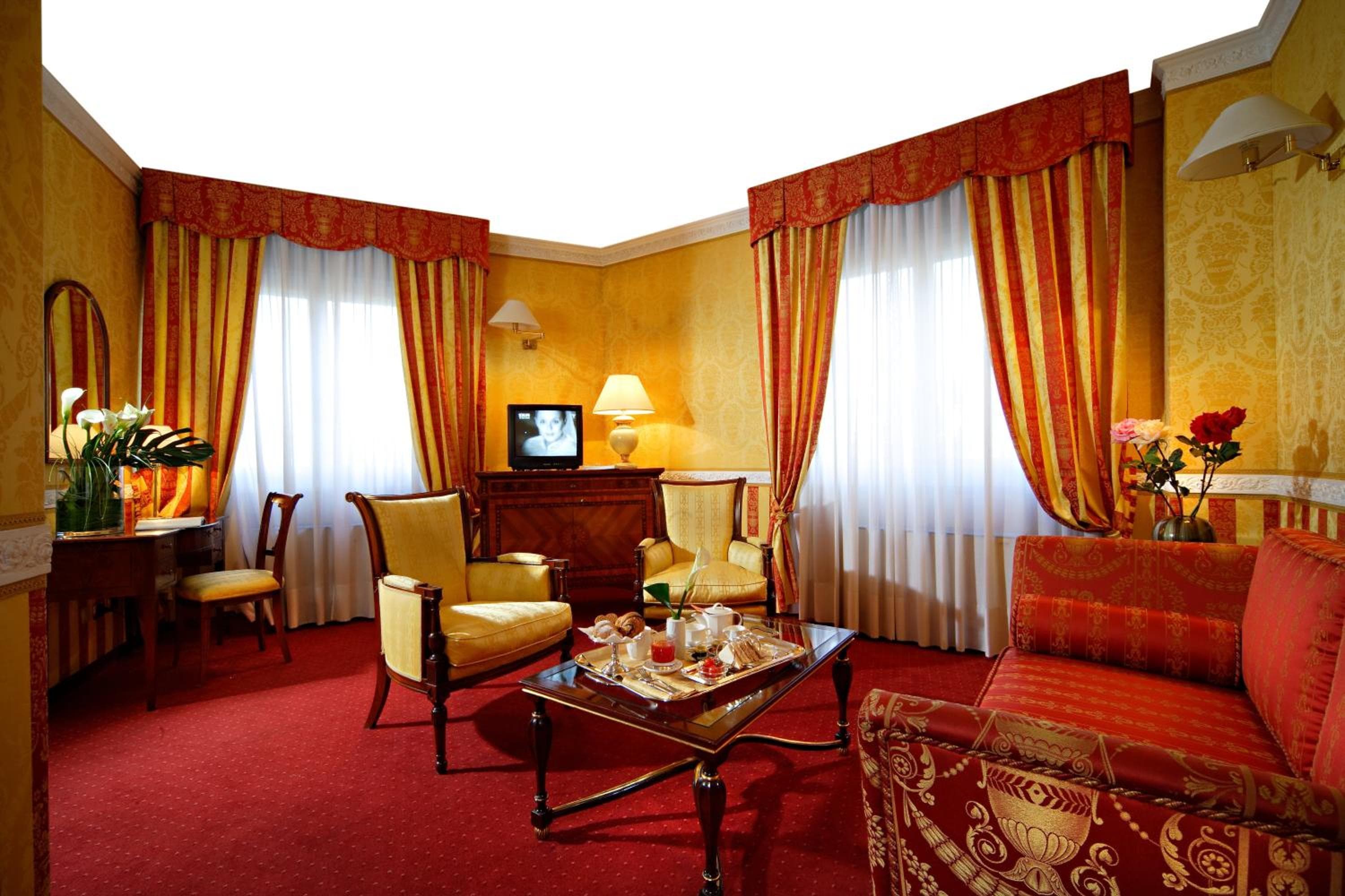 Hotel Mozart — 11