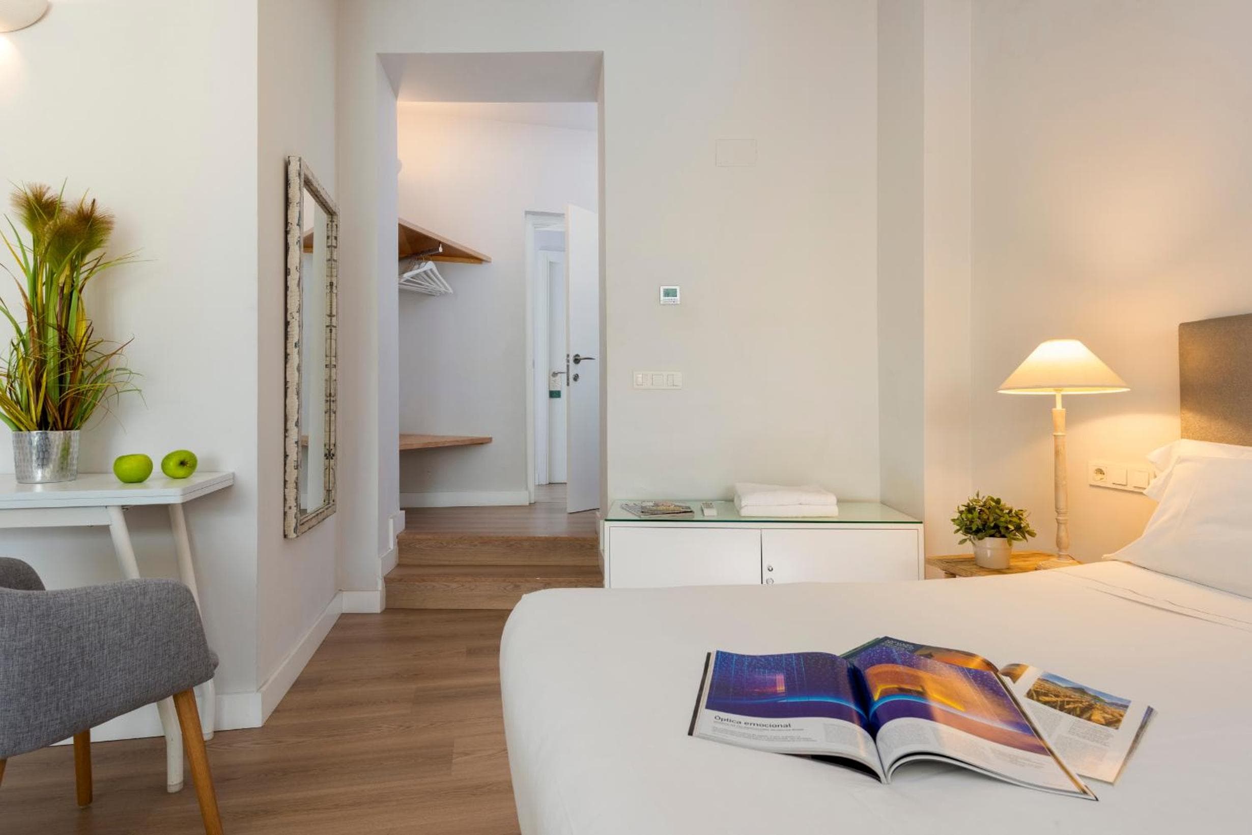 Suites Sevilla Plaza — 16