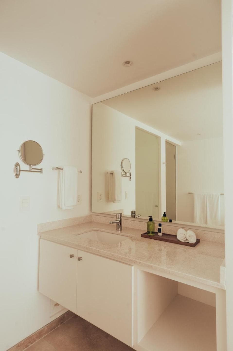 Antera Hotel & Residences — 11