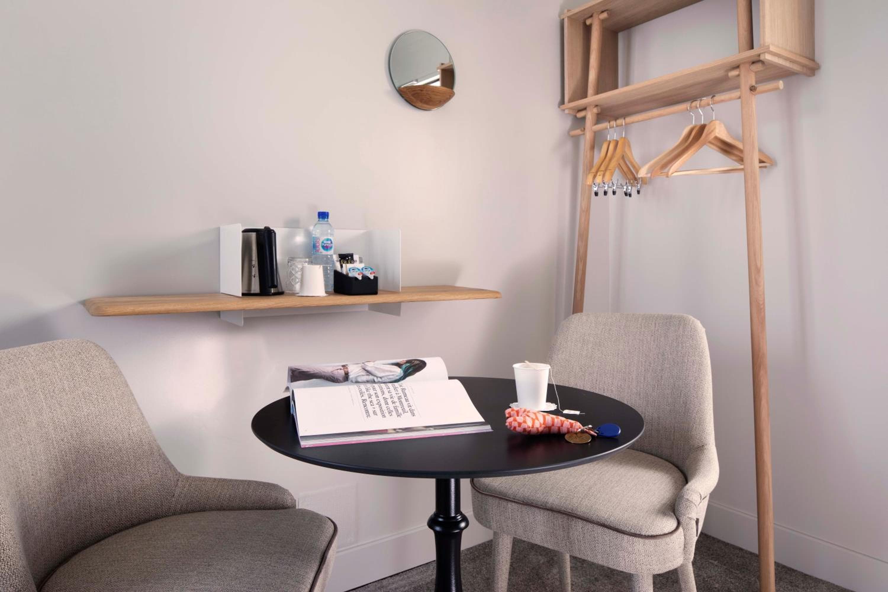 Hotel Eiffel Saint Charles — 12