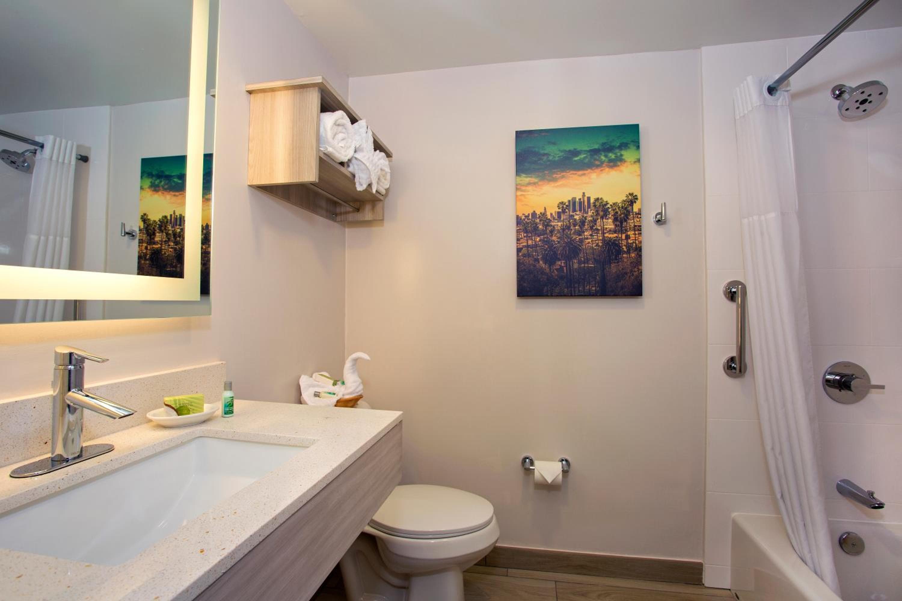 SureStay Hotel by Best Western Santa Monica — 24