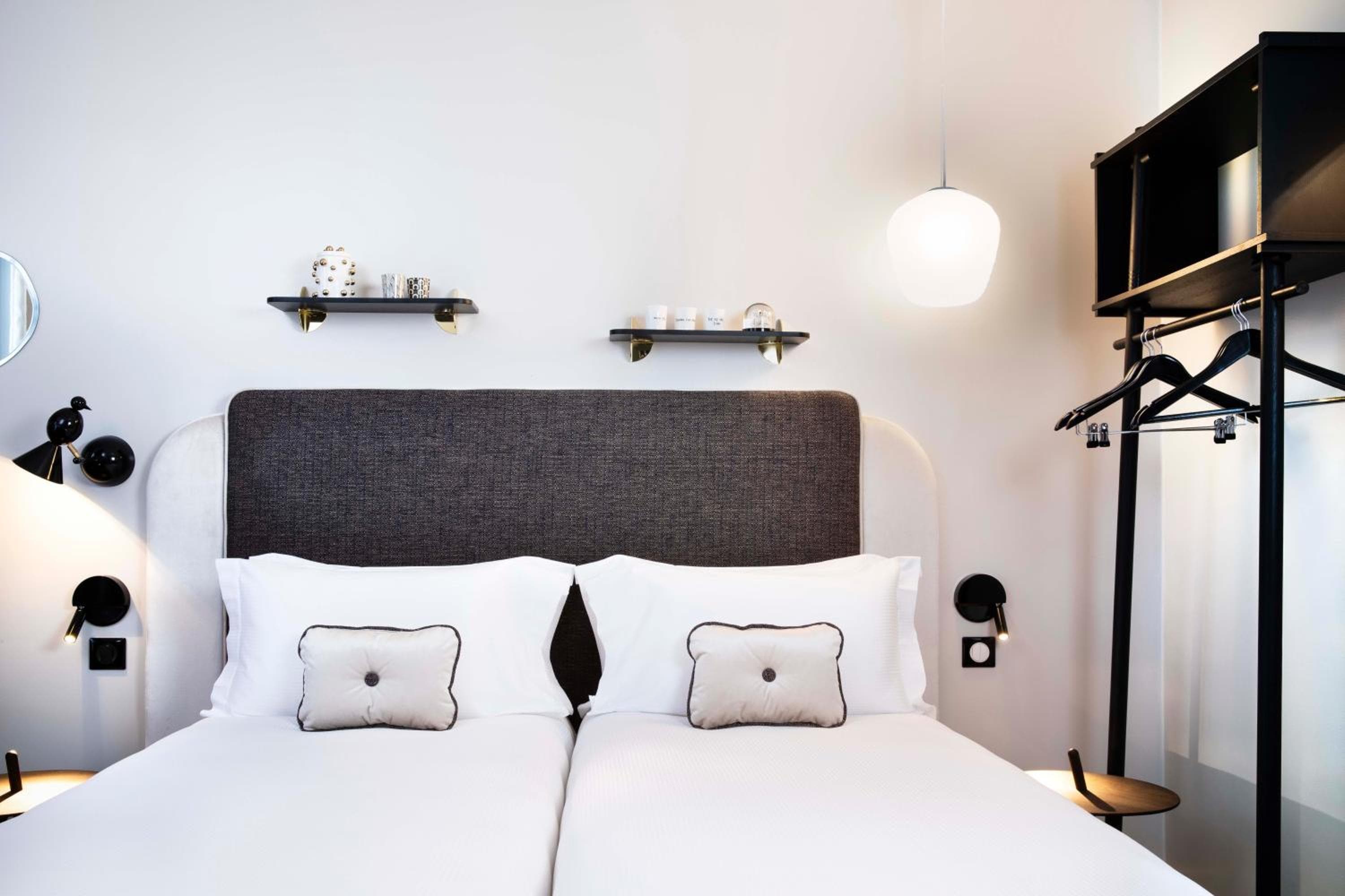 Hotel Eiffel Saint Charles — 9
