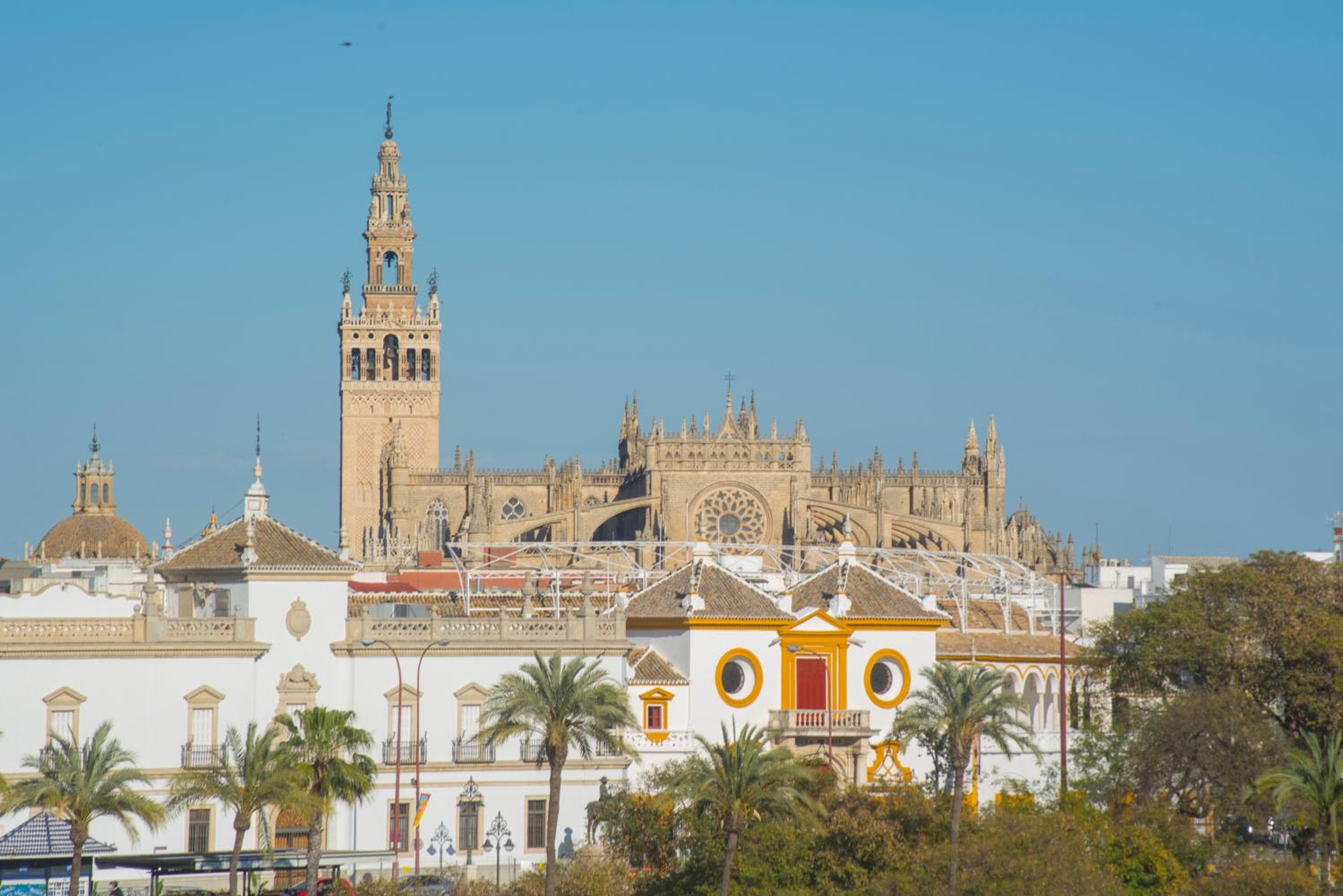 Apartamentos Luxury Puente de Triana — 7