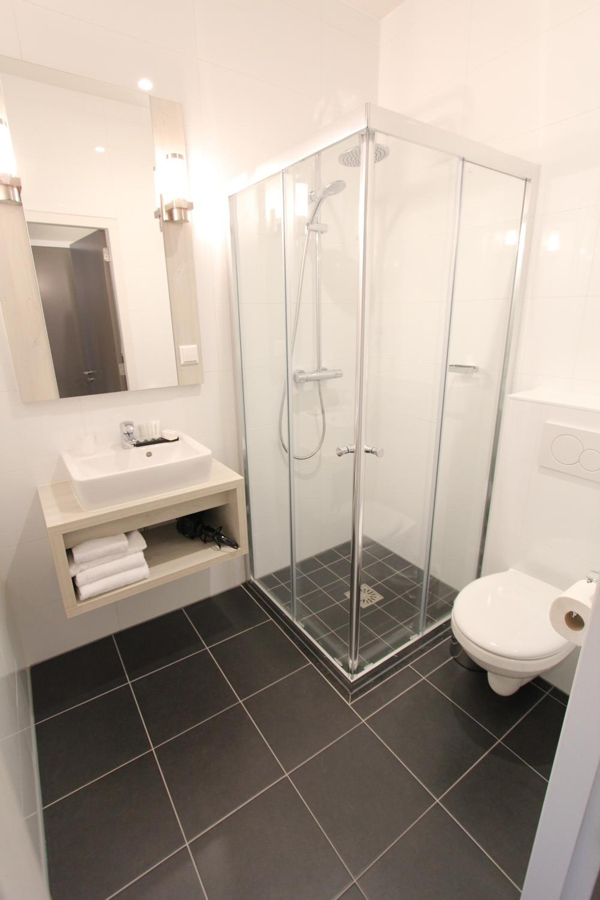 Apple Inn Hotel — 5