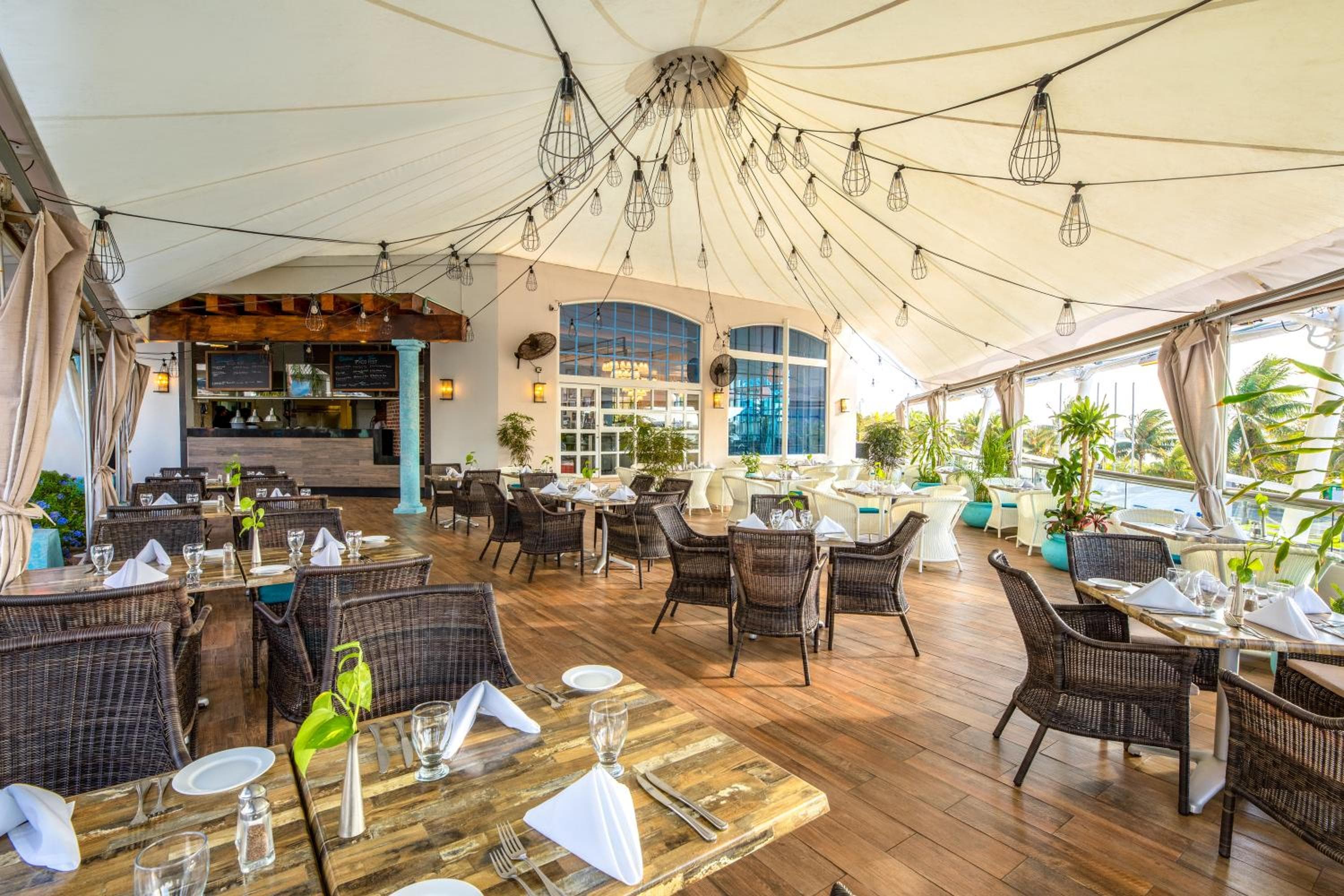 Sunscape Cancun All-Inclusive Resort & Spa by Hyatt — 27