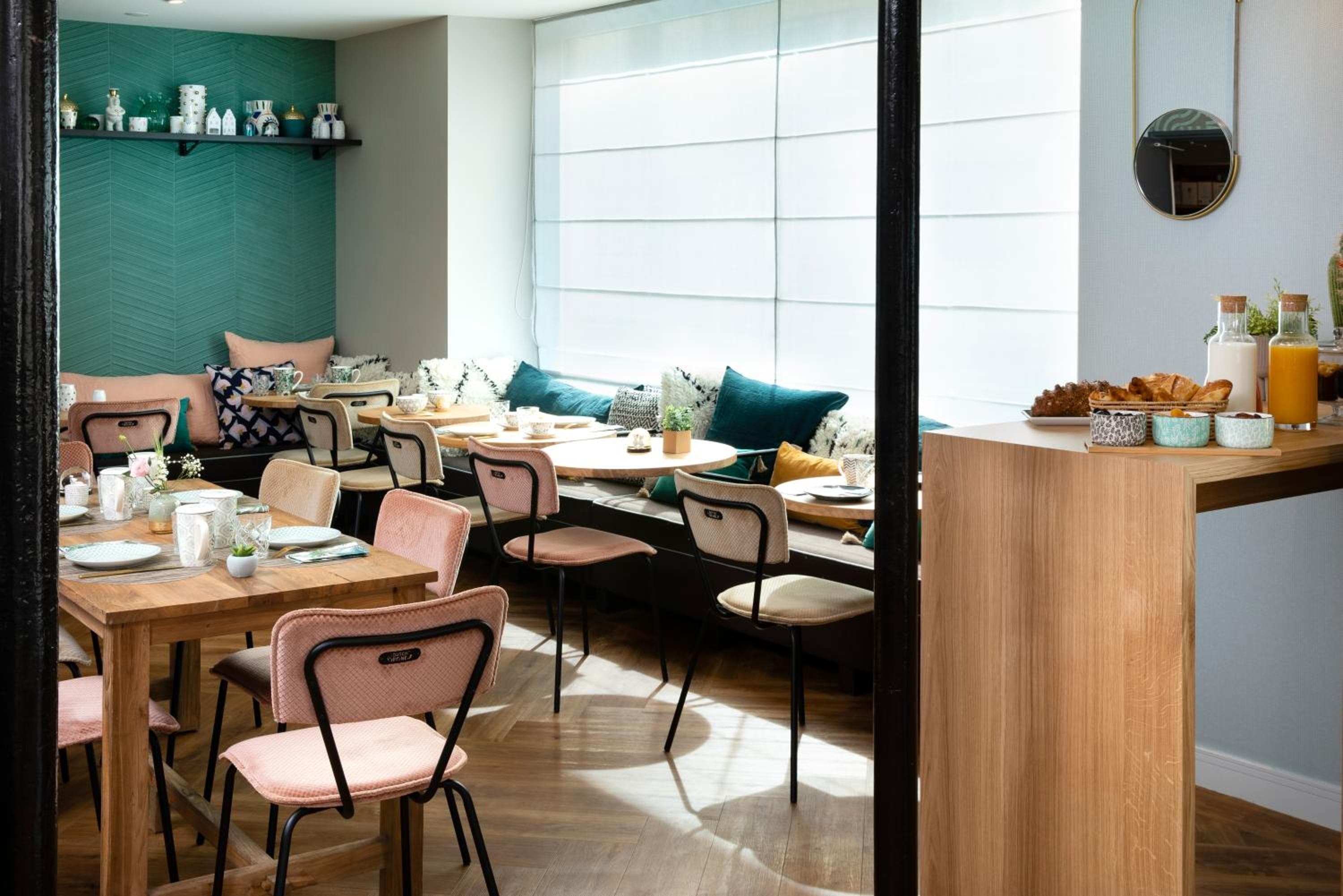Hotel Eiffel Saint Charles — 5
