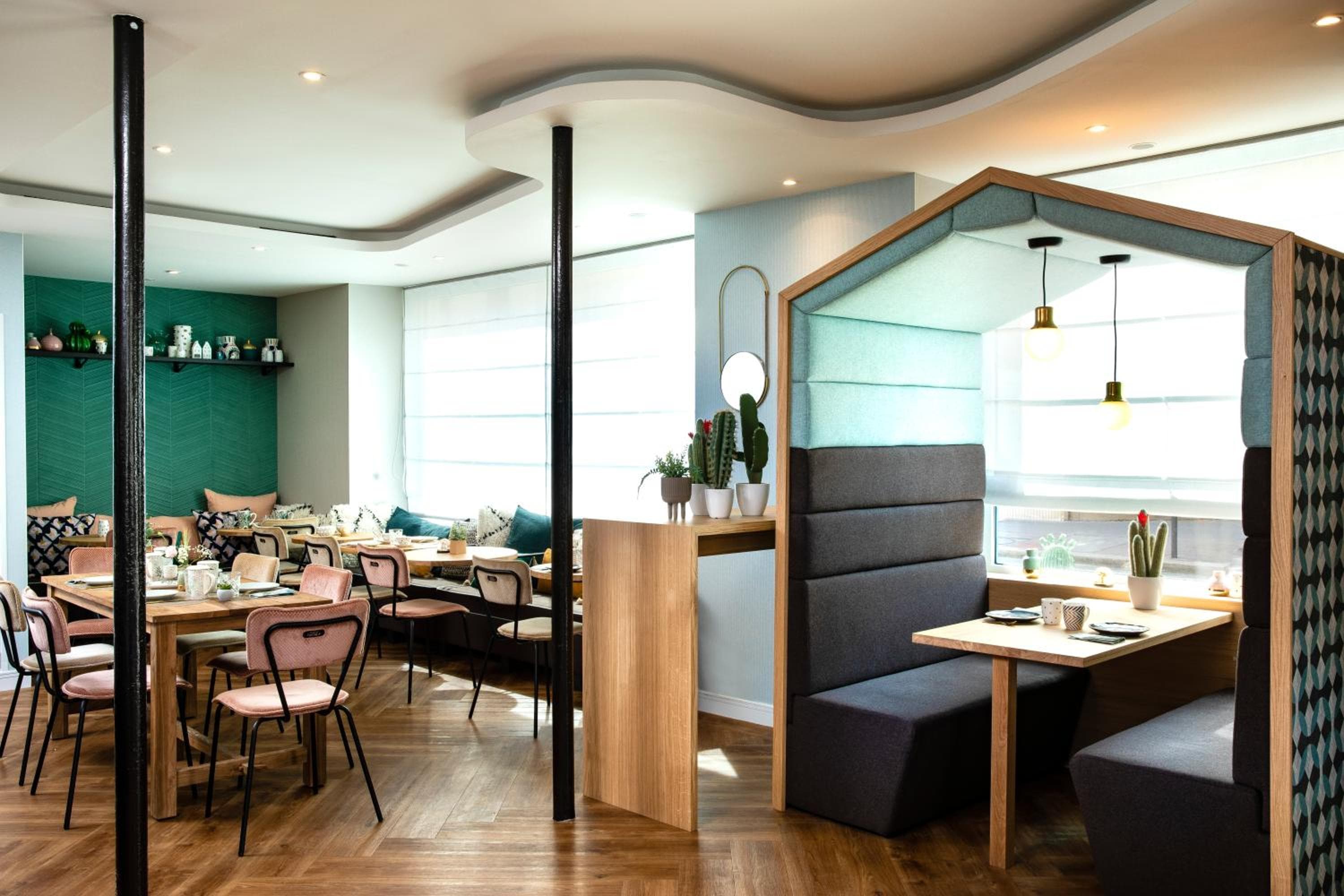 Hotel Eiffel Saint Charles — 15