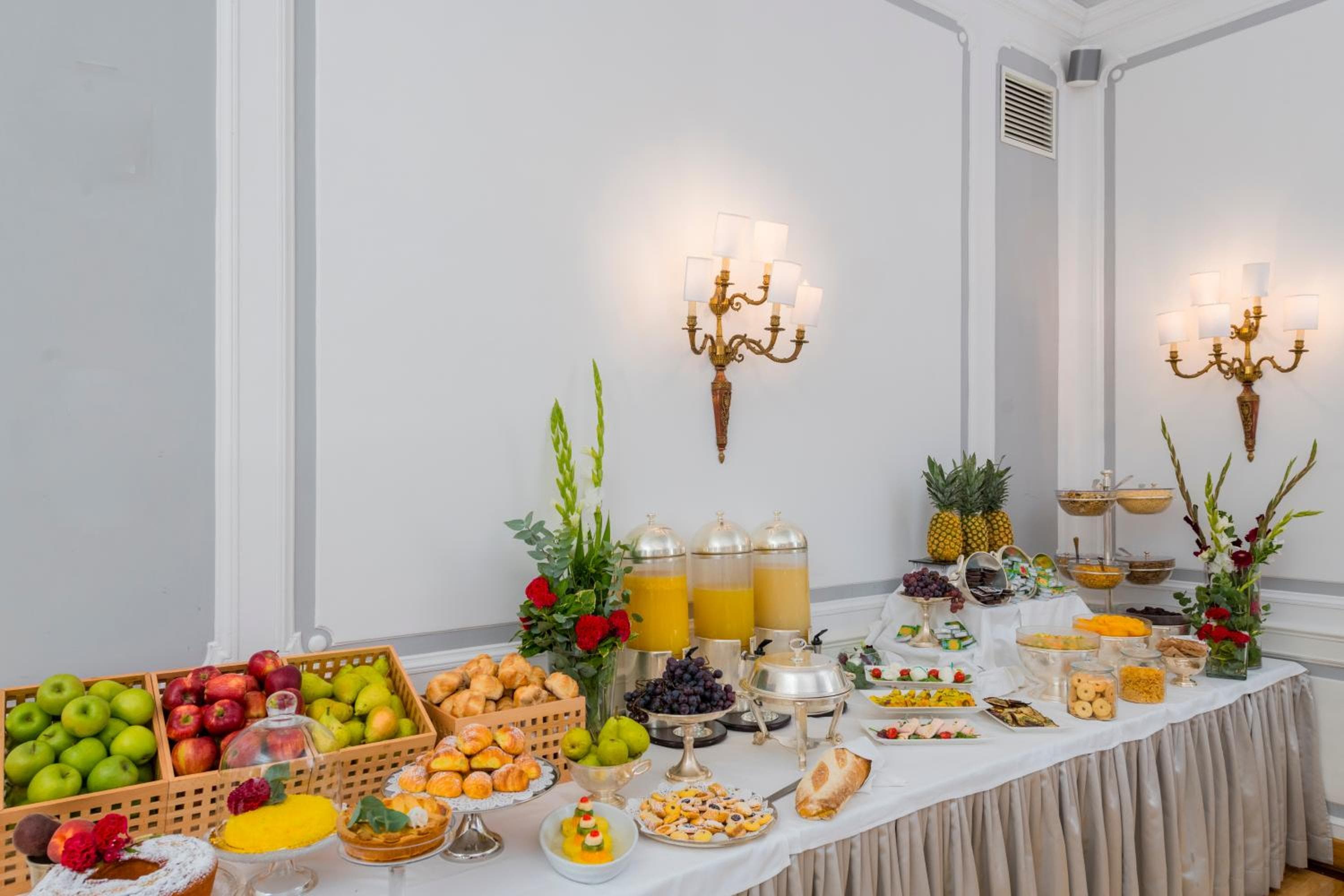 Bettoja Hotel Massimo d'Azeglio — 8