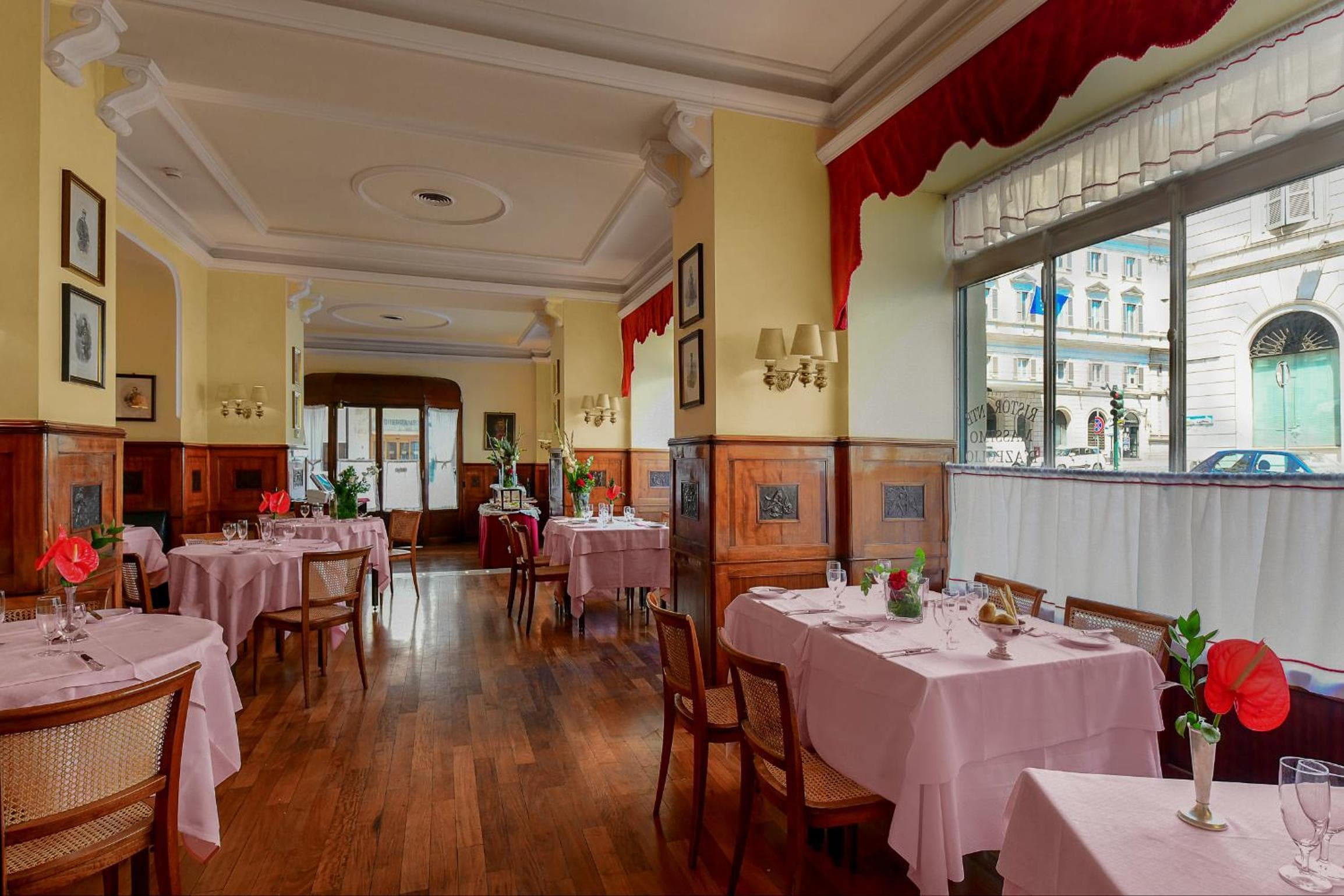 Bettoja Hotel Massimo d'Azeglio — 7