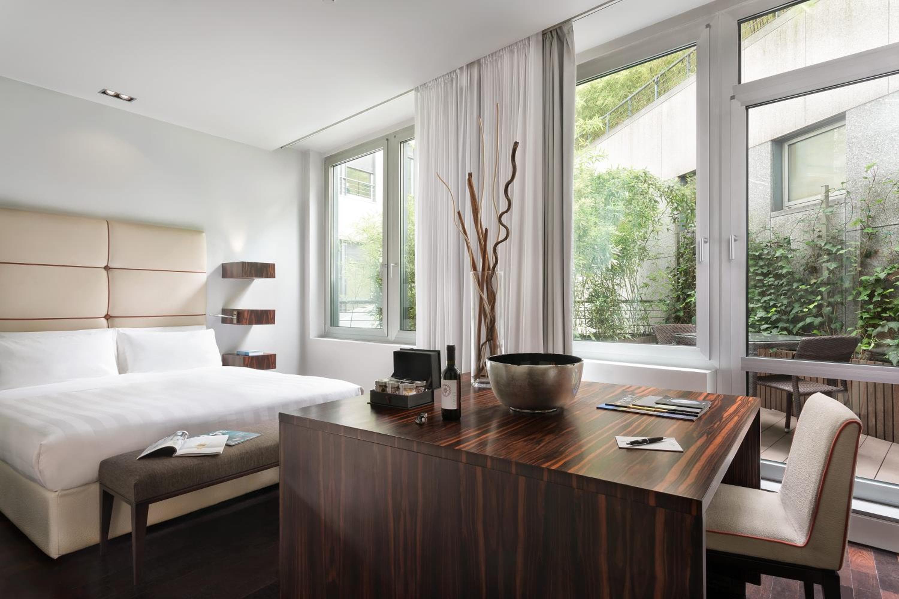 Sina The Gray --> Hotel Sina The Gray — 17