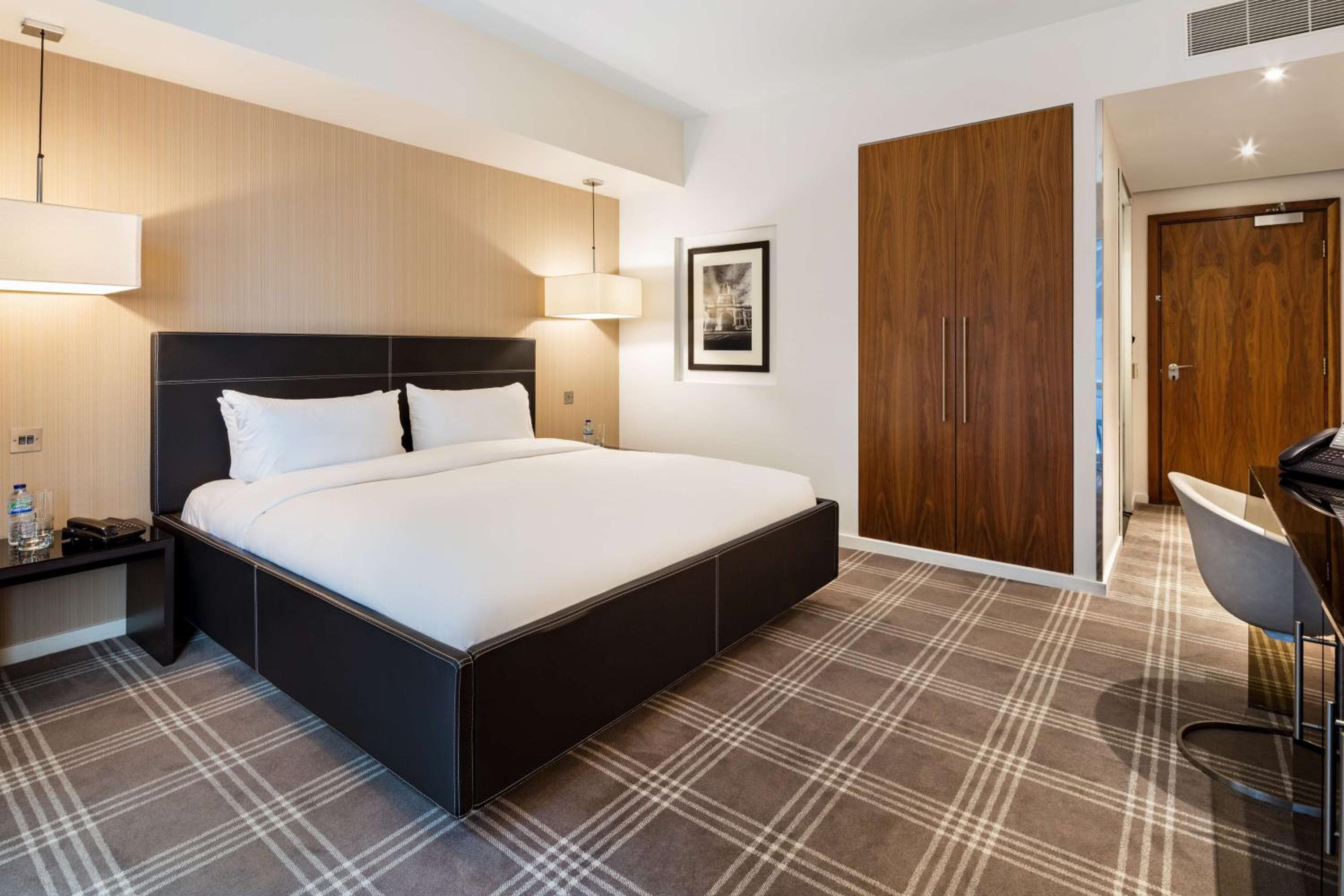 Radisson Blu Hotel, London Canary Wharf East — 8