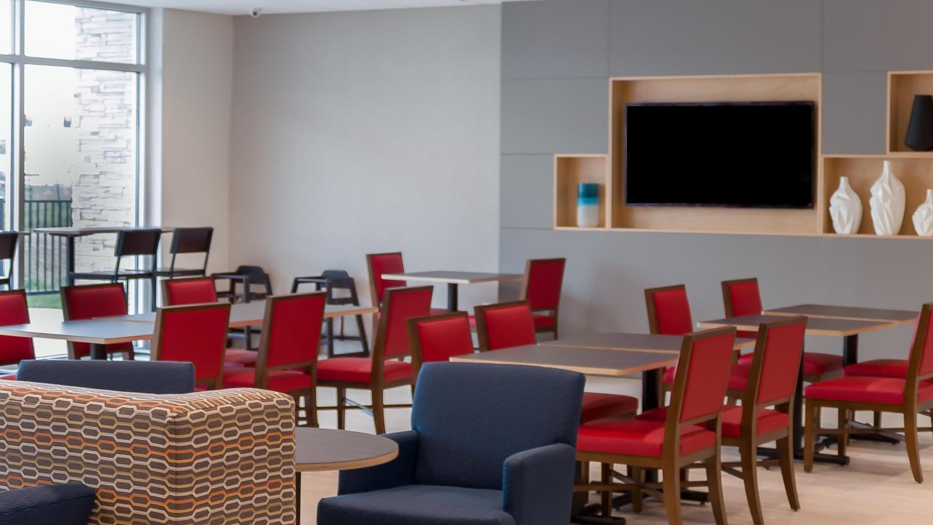 Holiday Inn Express & Suites - Tampa East - Ybor City, un hotel IHG — 9