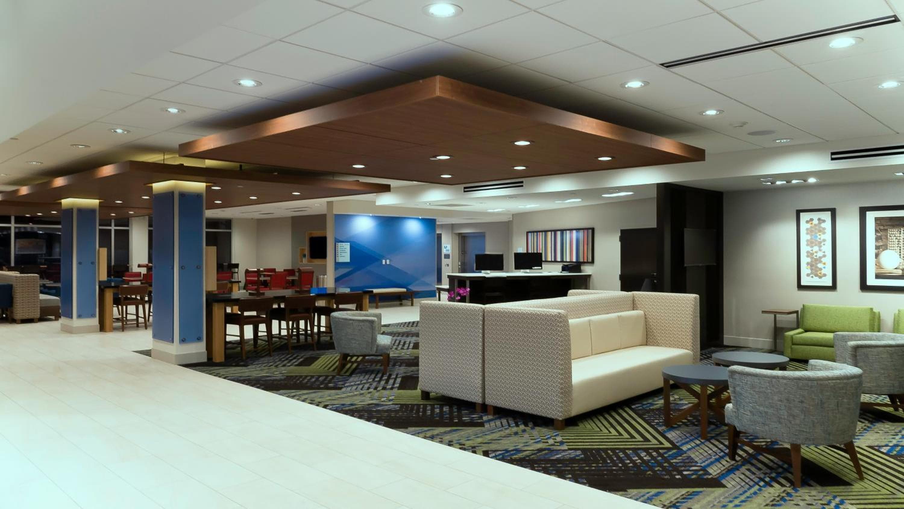 Holiday Inn Express & Suites - Tampa East - Ybor City, un hotel IHG — 10