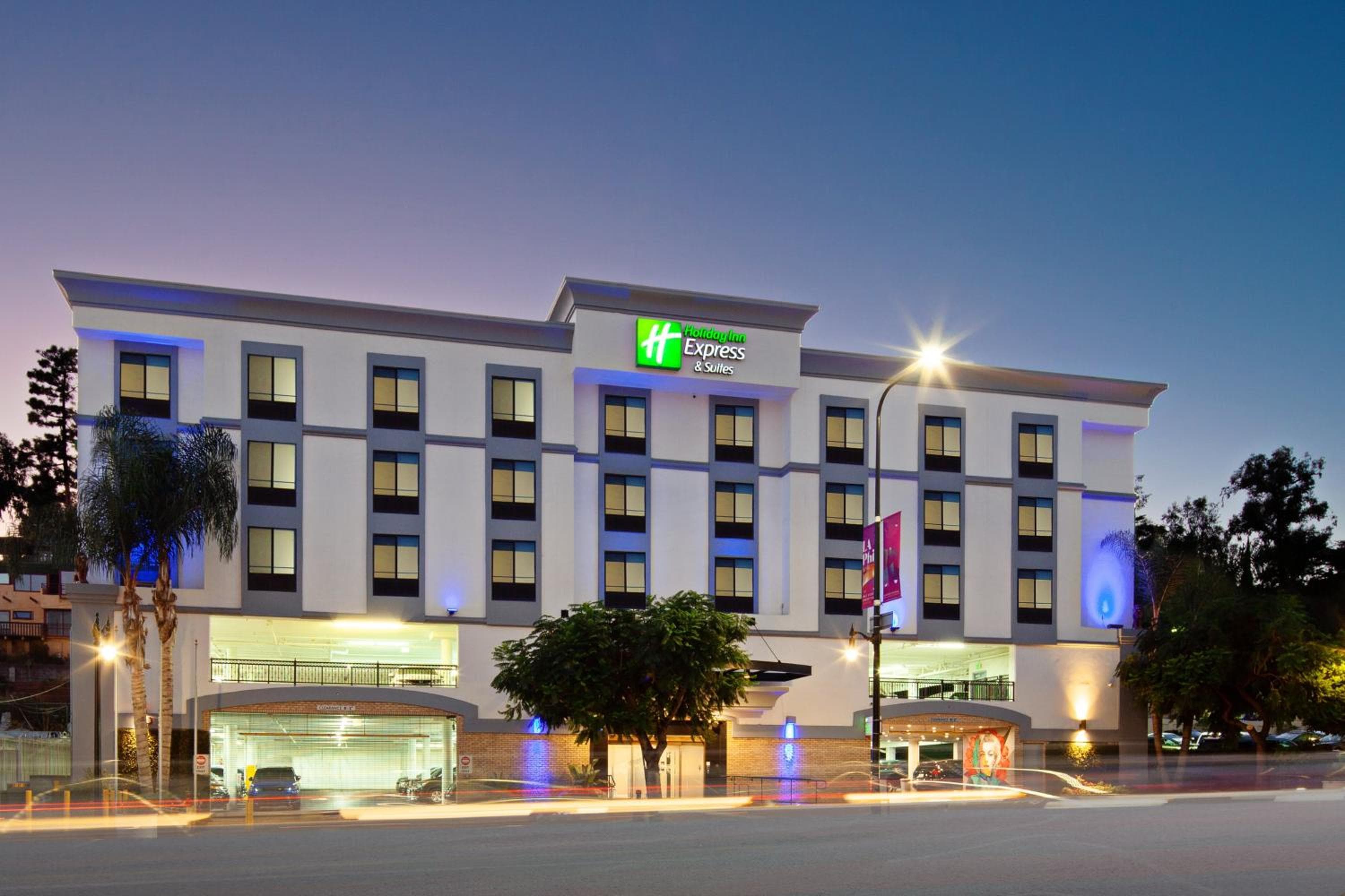 Holiday Inn Express Hollywood Walk of Fame, ein IHG Hotel — 1