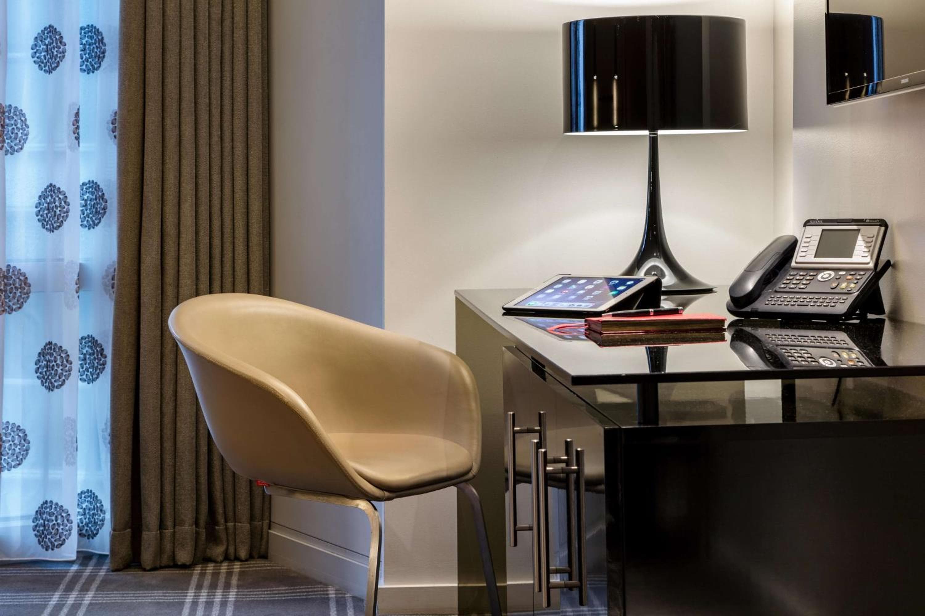 Radisson Blu Hotel, London Canary Wharf East — 10