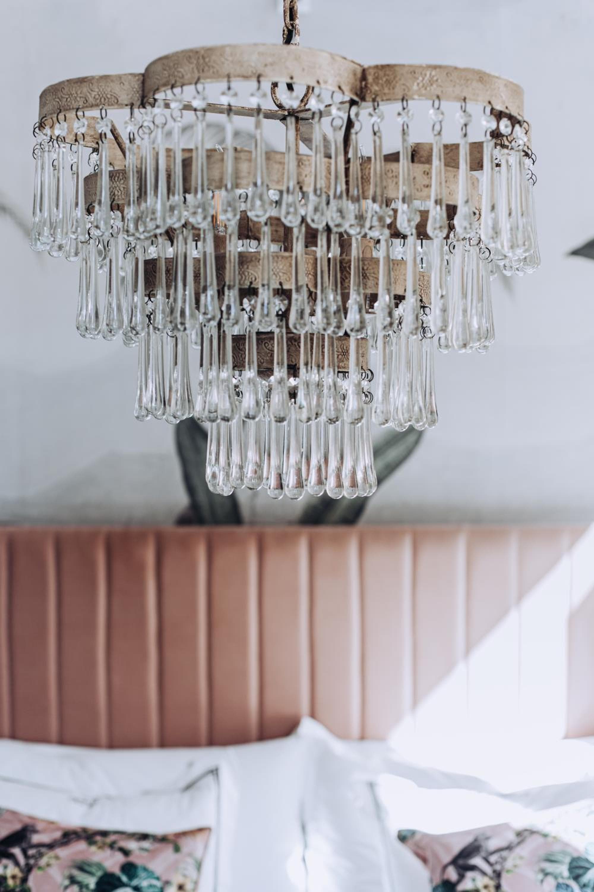 Ocho Suites & Kitchen — 16