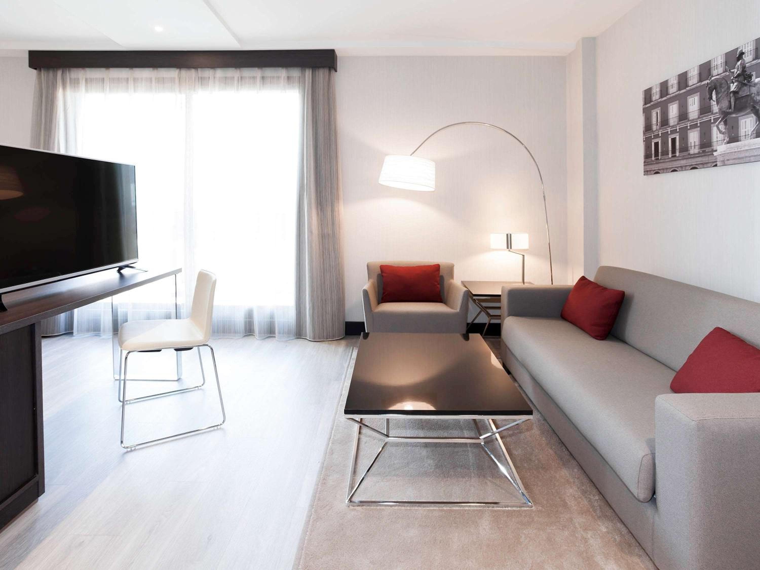 Novotel Madrid Center — 30