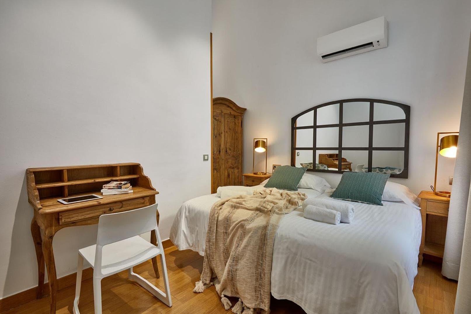 Lodgingmalaga Plaza Constitucion — 15