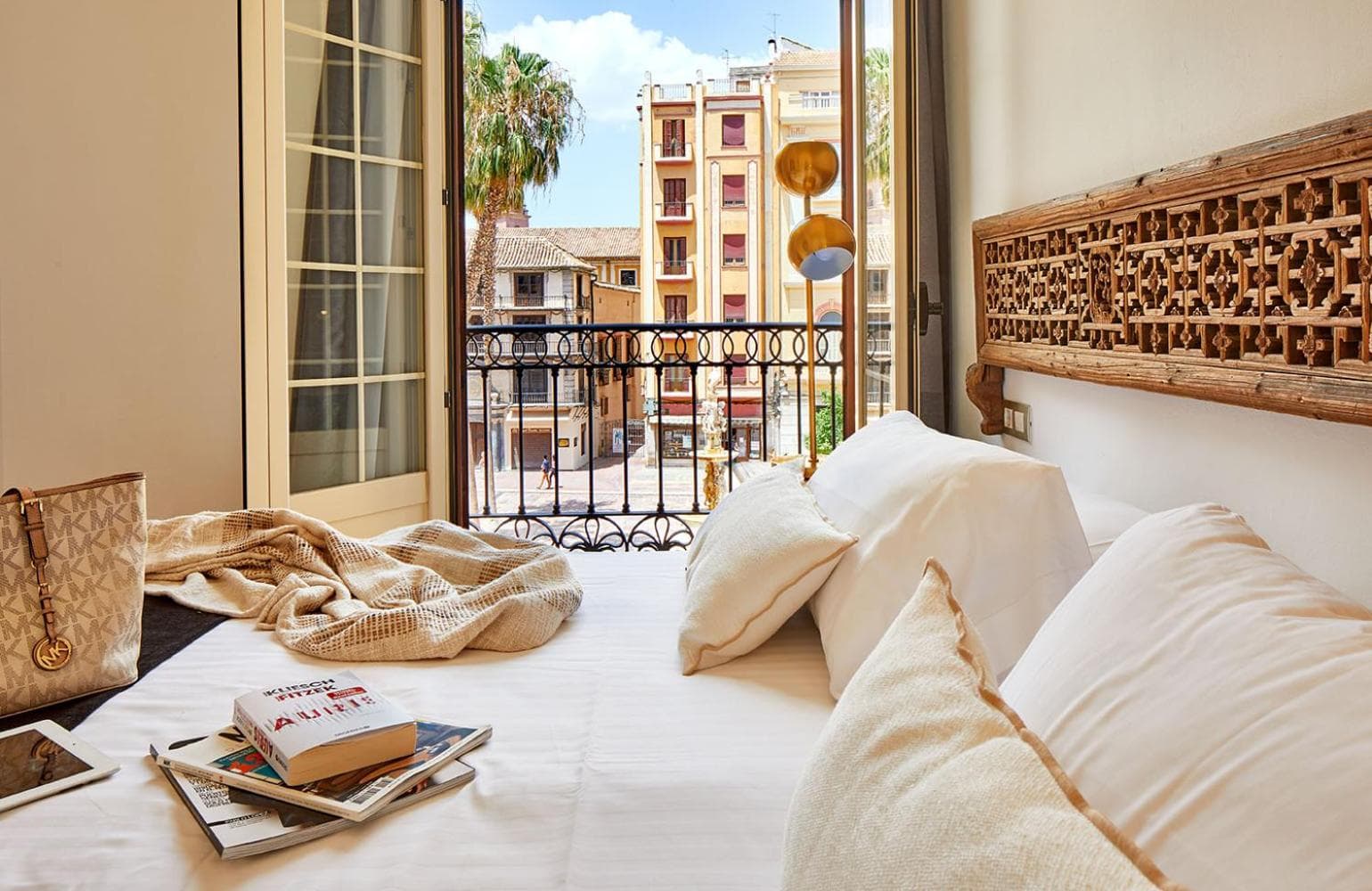 Lodgingmalaga Plaza Constitucion — 11