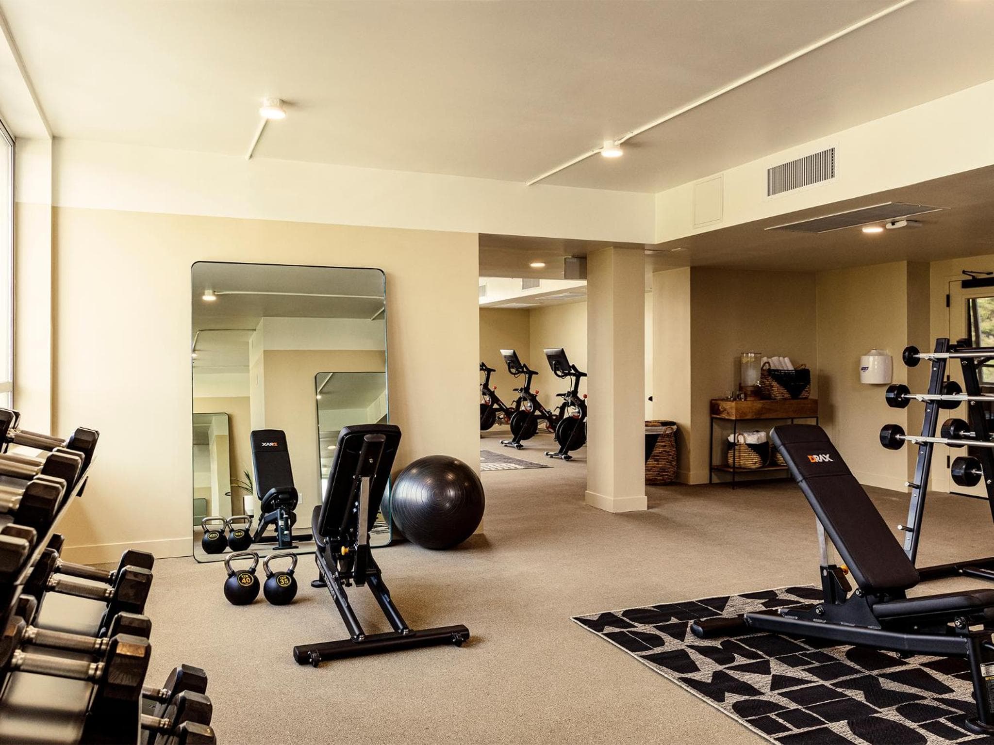 Hotel June West LA, a Member of Design Hotels — 15
